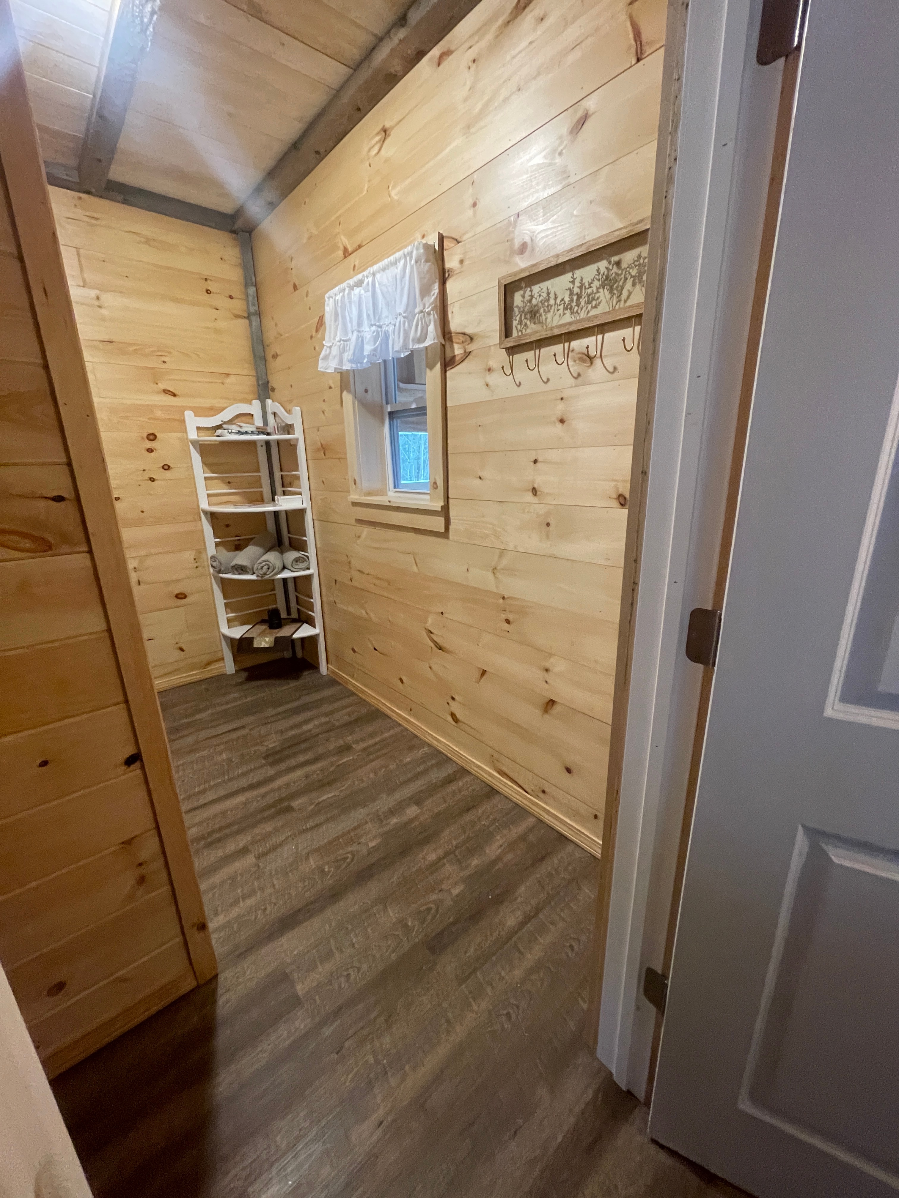 Mountain Man's Retreat - Off Grid