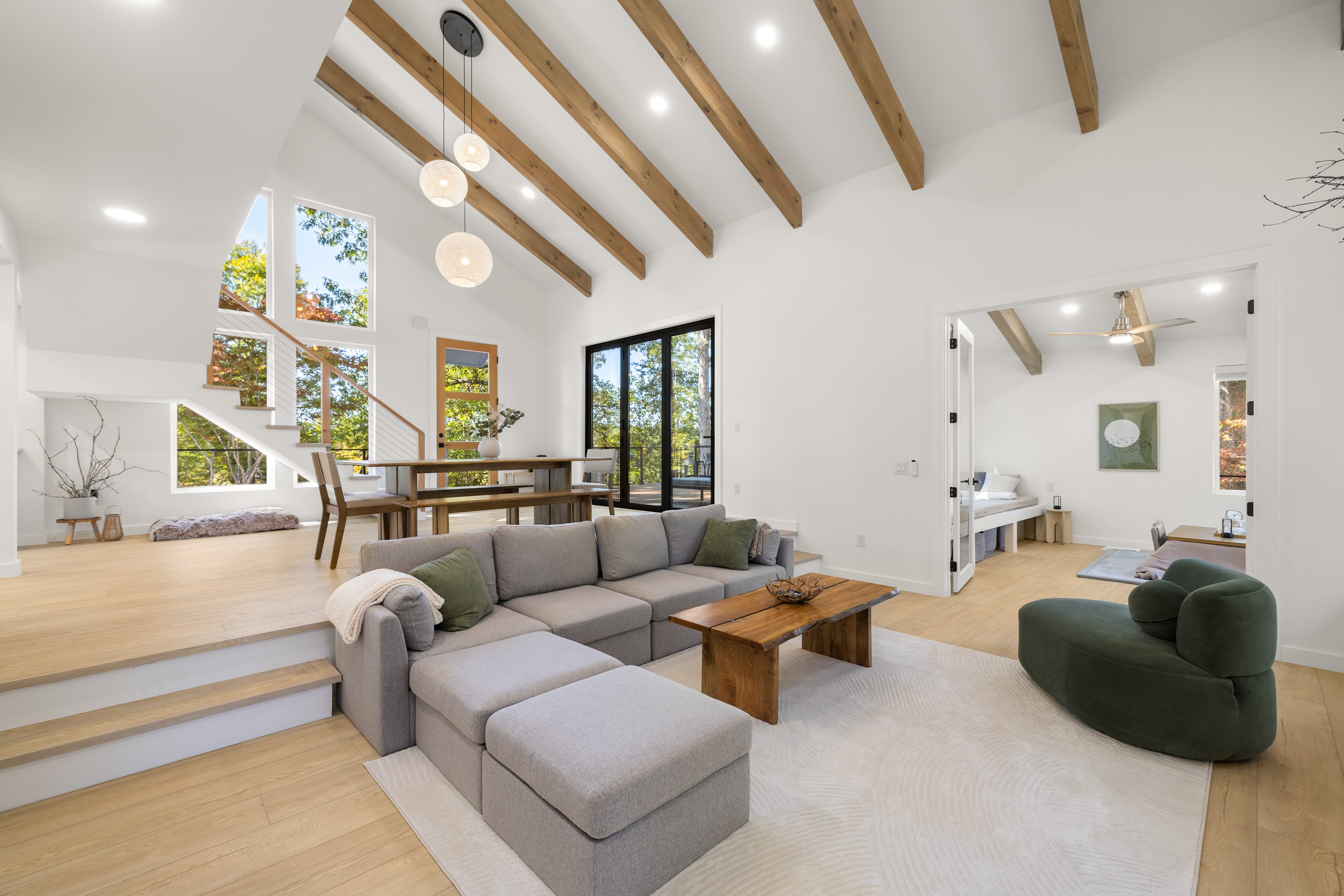 Luxury Cabin with Modern Amenities