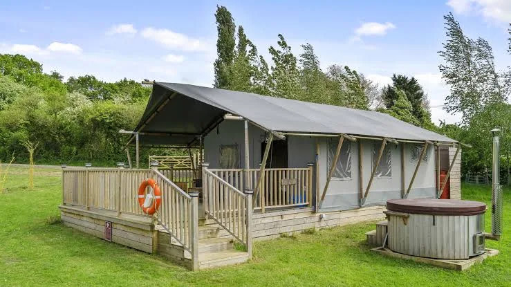 Glamping at Foxholes Farm