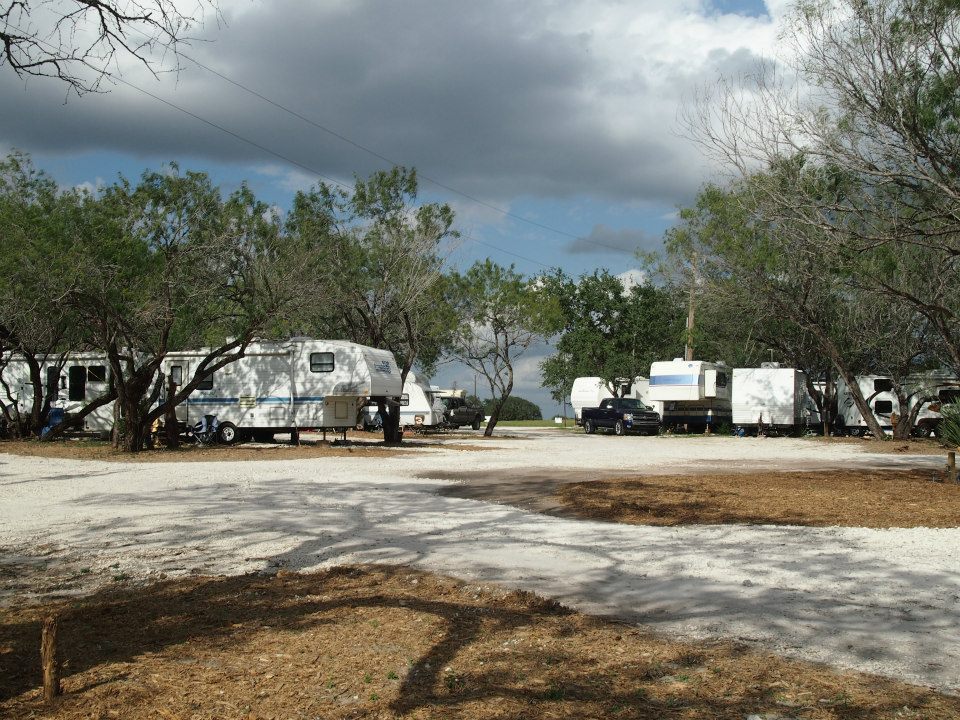 Rebas Rock-N-Rose RV Park