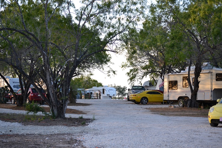 Rebas Rock-N-Rose RV Park