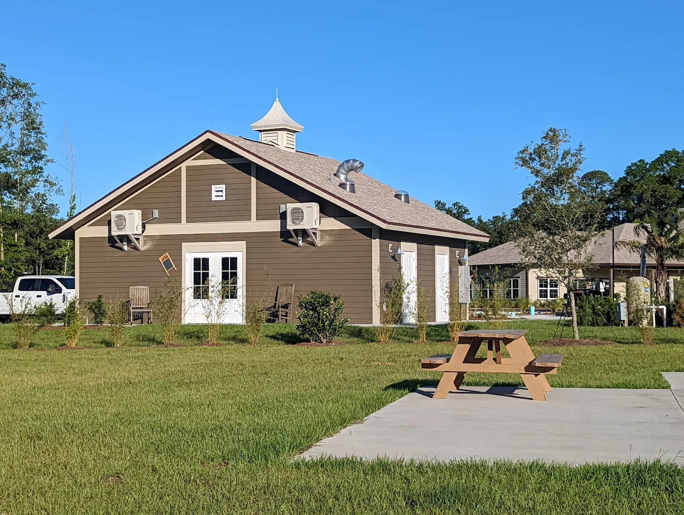 Island Oaks RV Resort