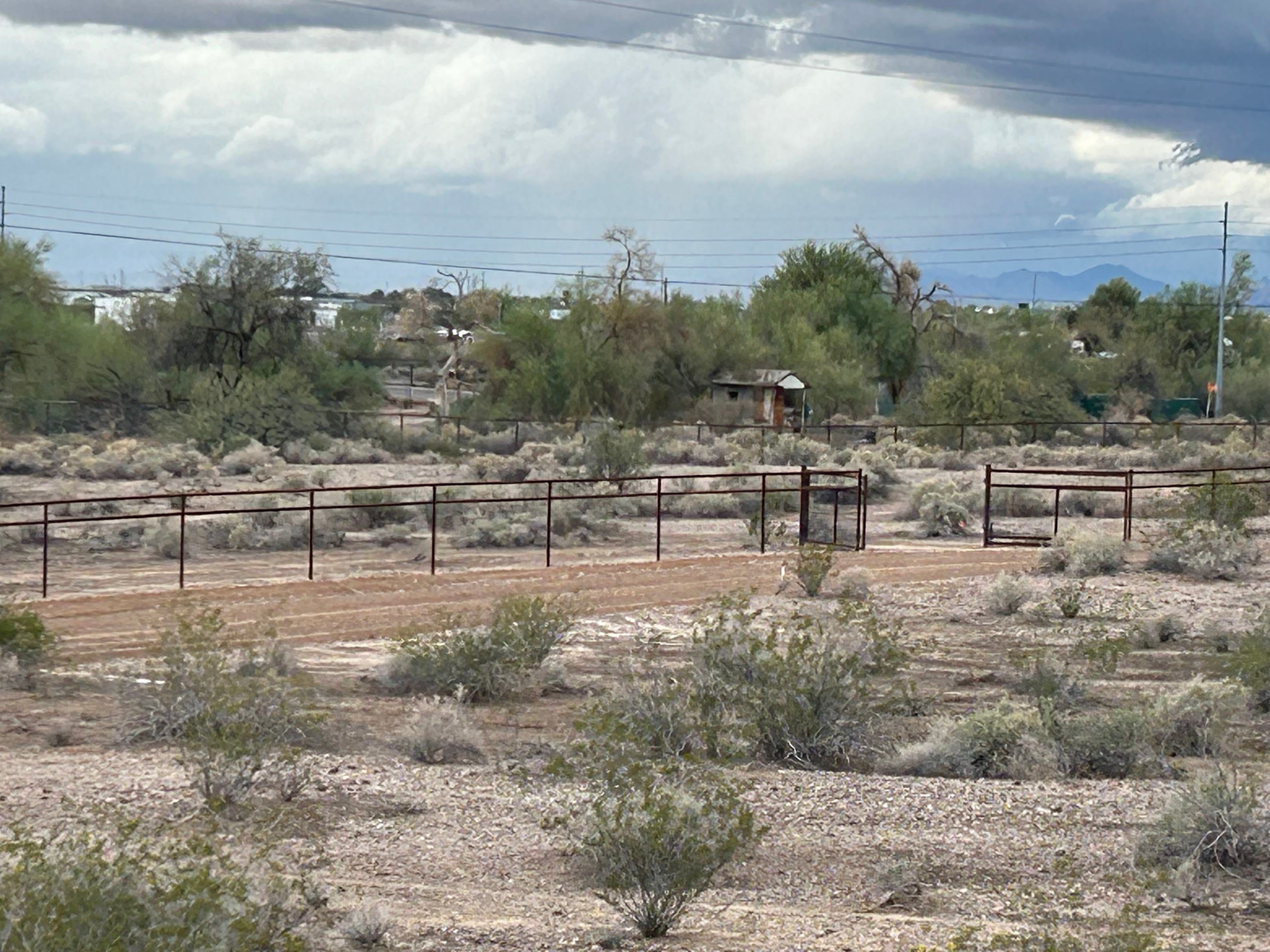 3Acre Desert RVcamp w/ 5’ fence
