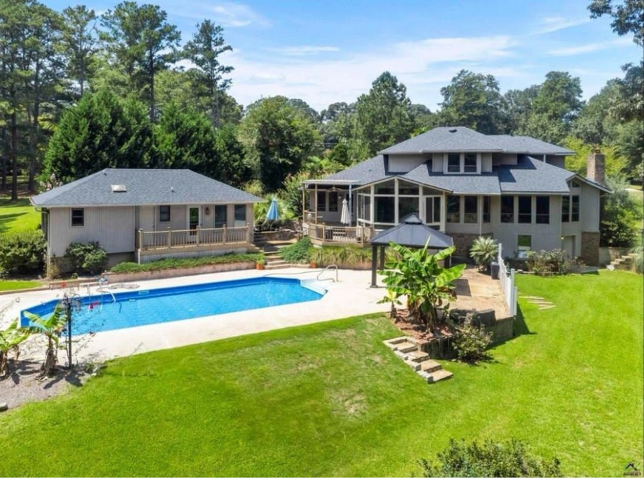 RV Site W/ Pool, Pond & Full Bath