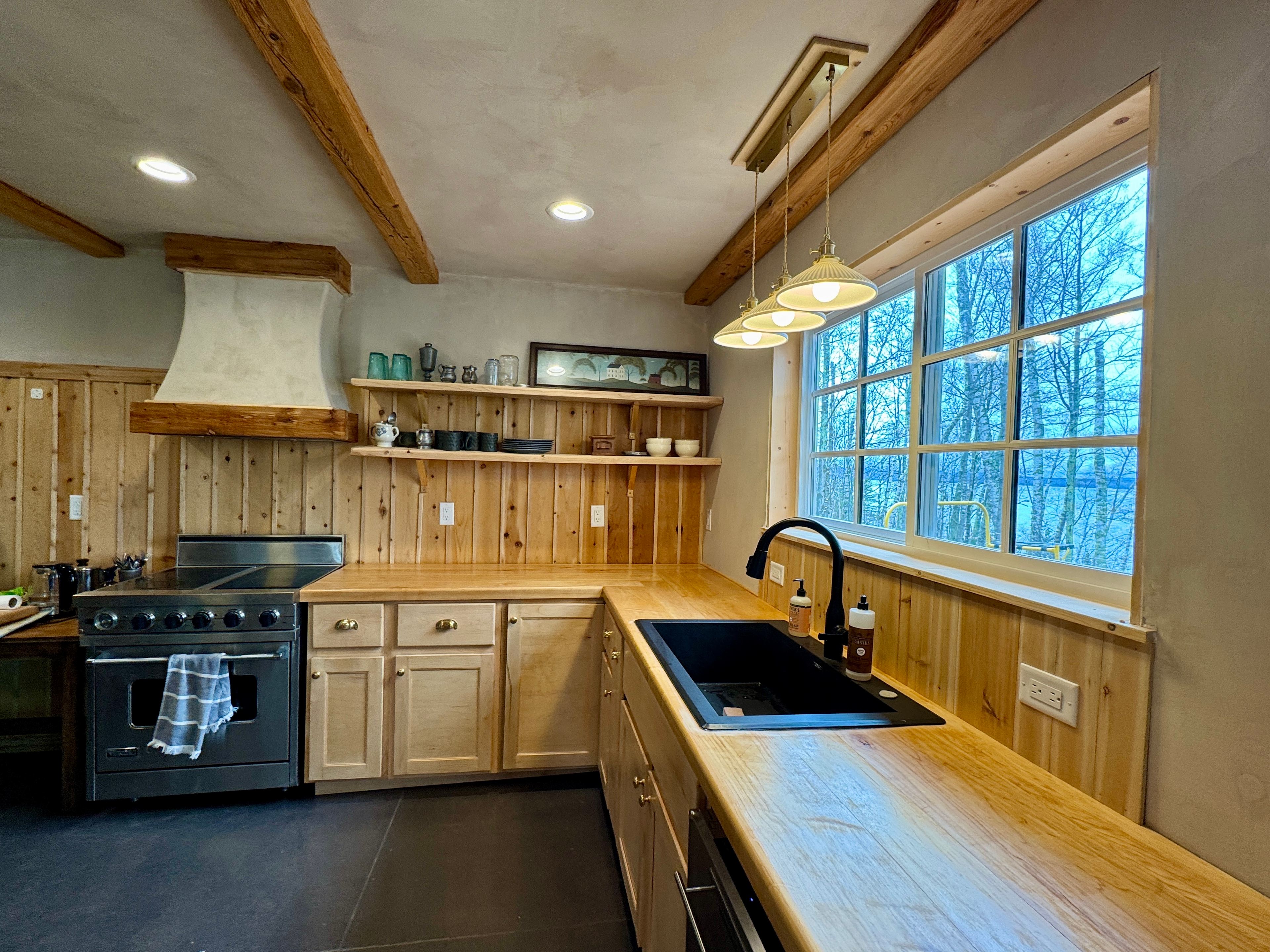 Madeline Island Lakeside Dry Cabin