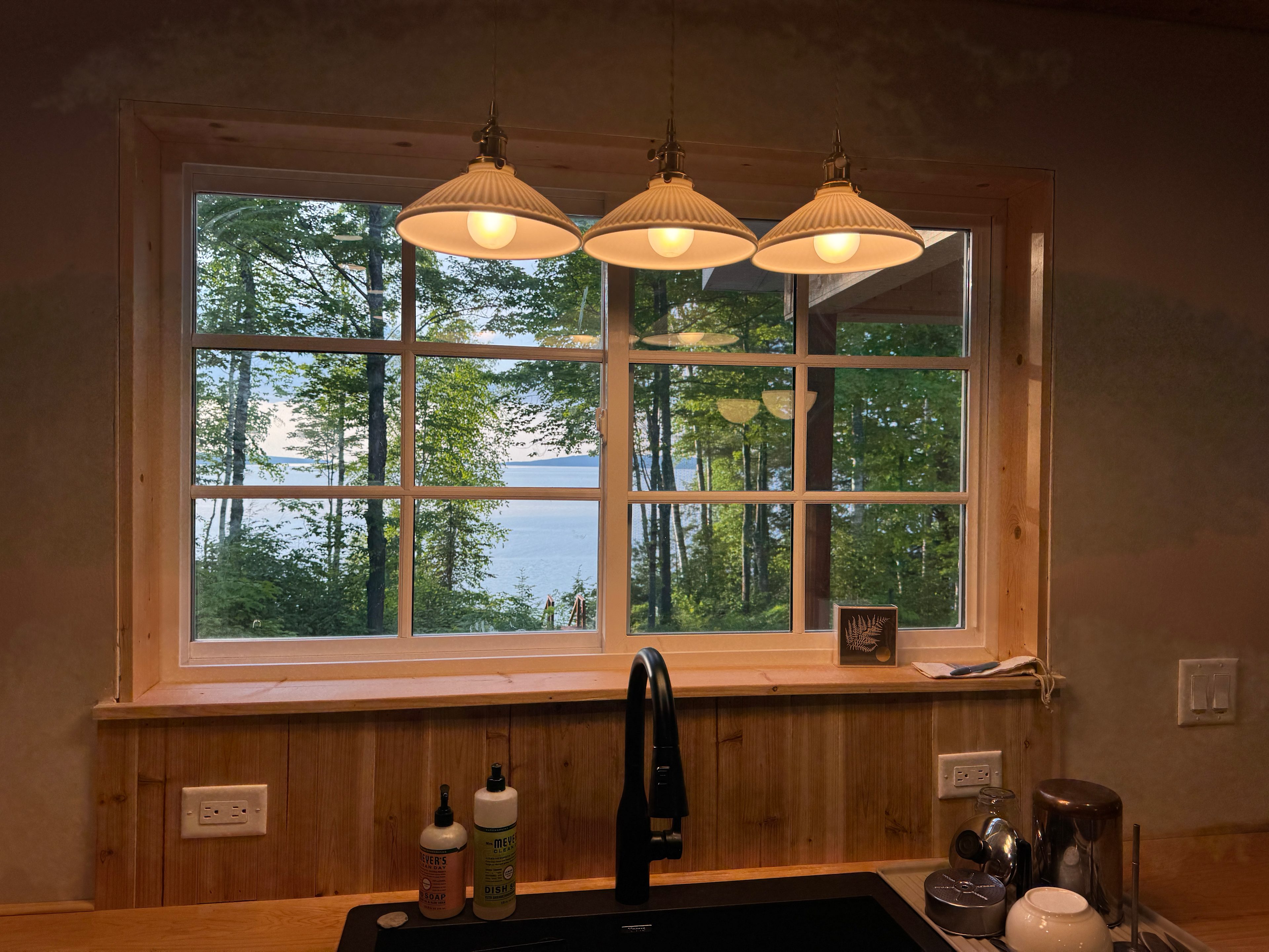 Madeline Island Lakeside Dry Cabin