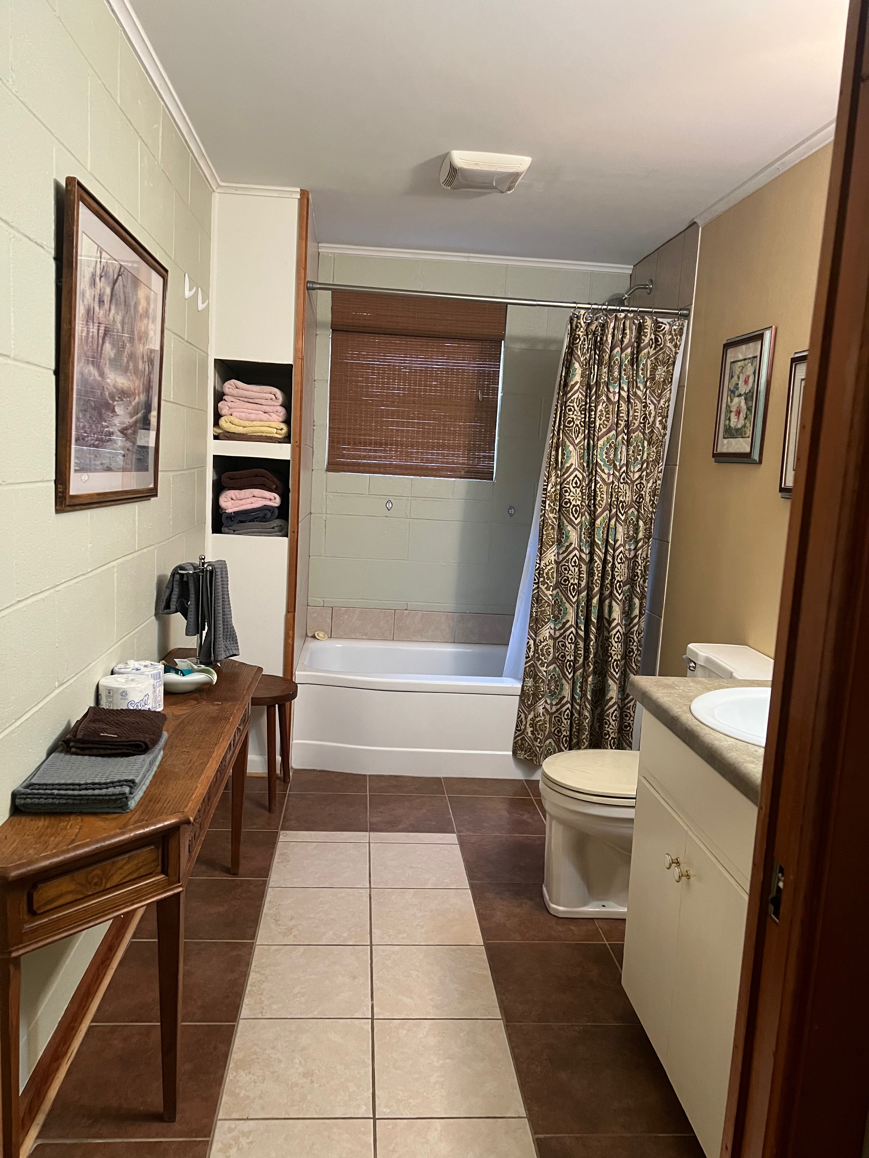 Valentine Lakeside RV Camp & Lodge