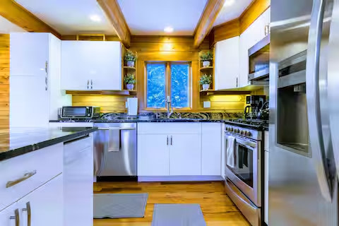 White Mountain Adventure Cabin