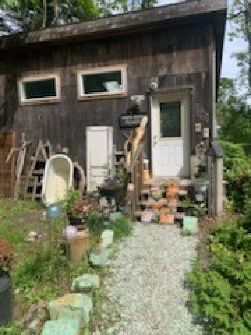 Oak Bay Naturals Crystals and Rock Shop