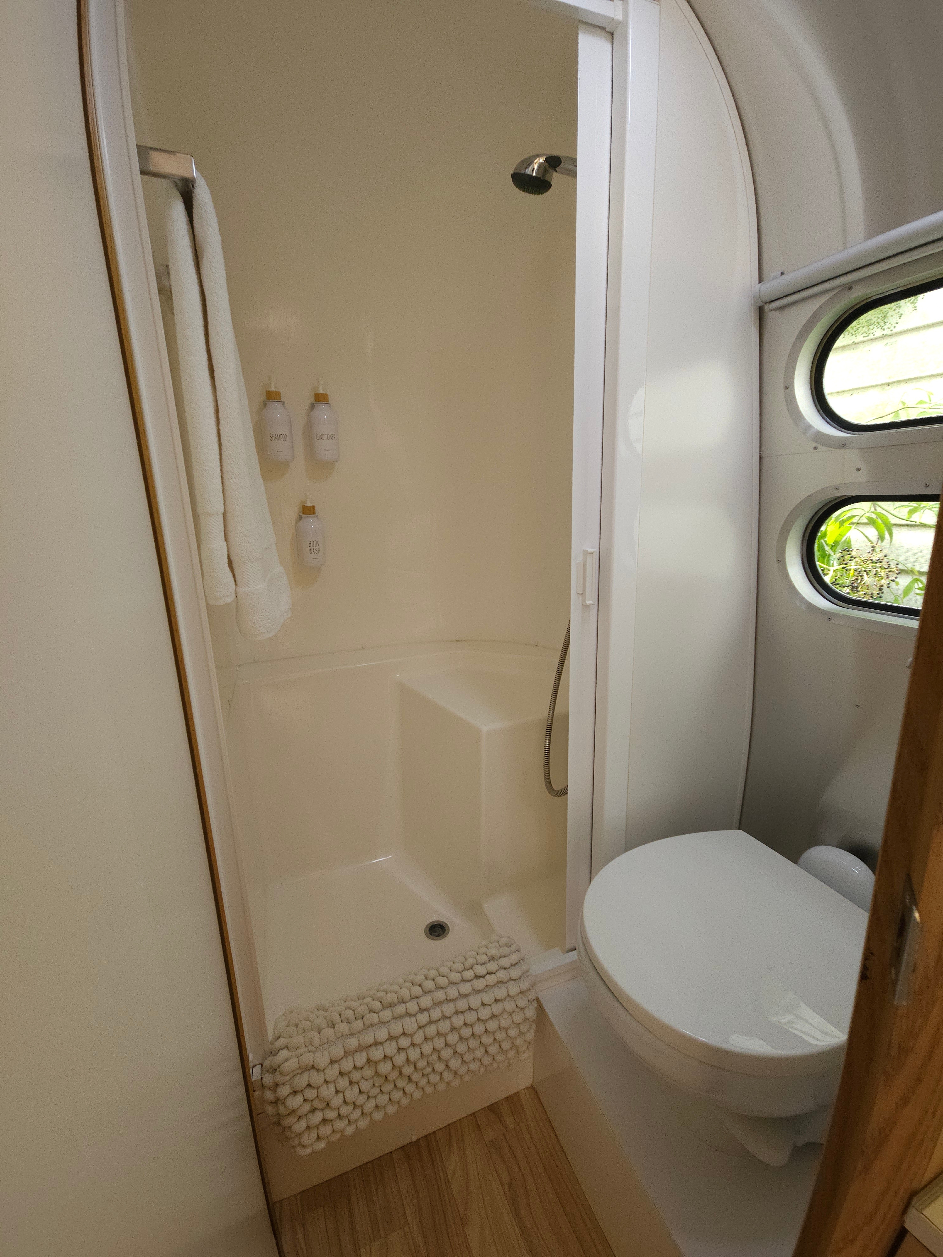 Cozy Airstream In East Orlando