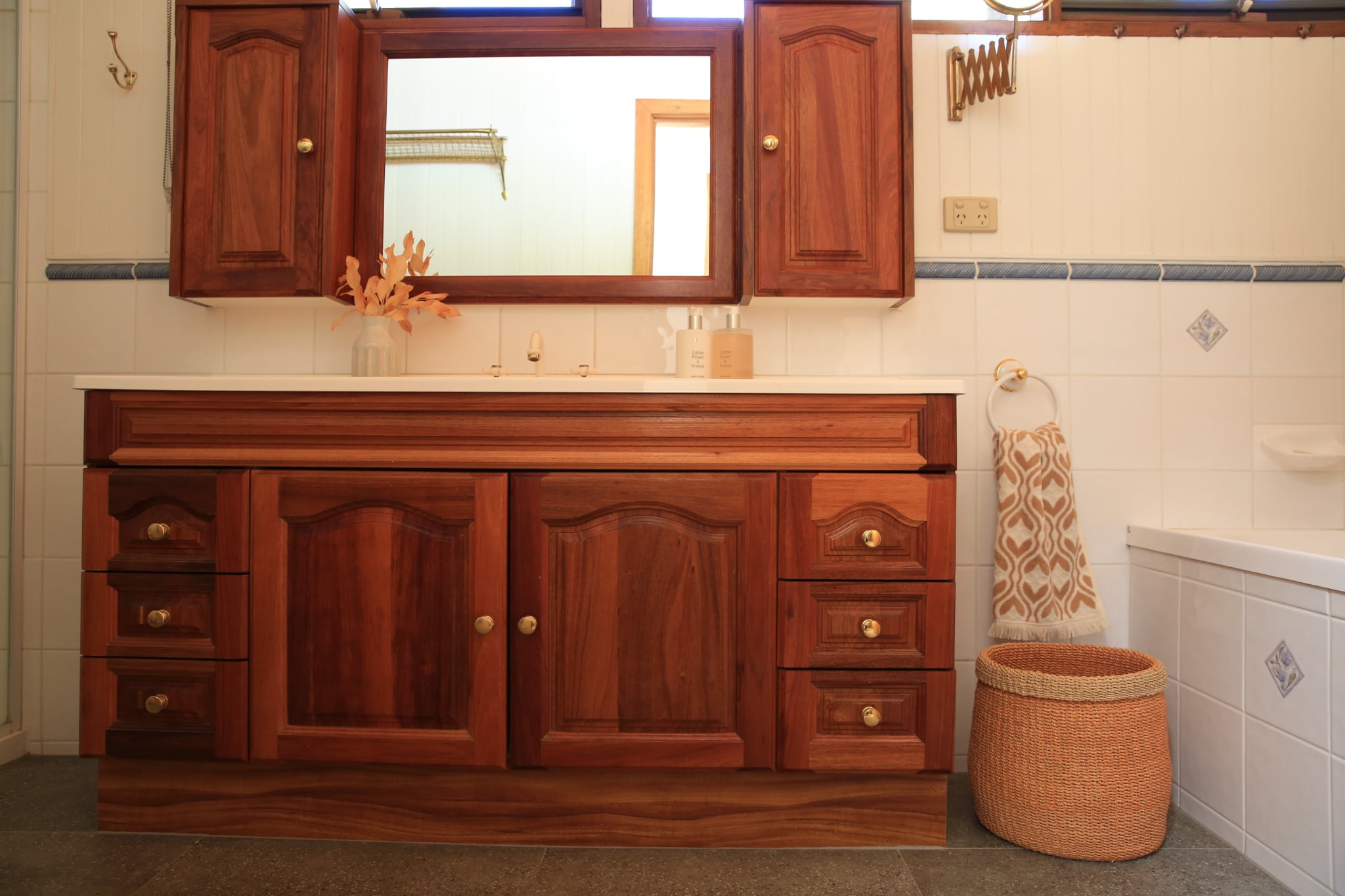 Harvest Log Cabin - Farm Stay