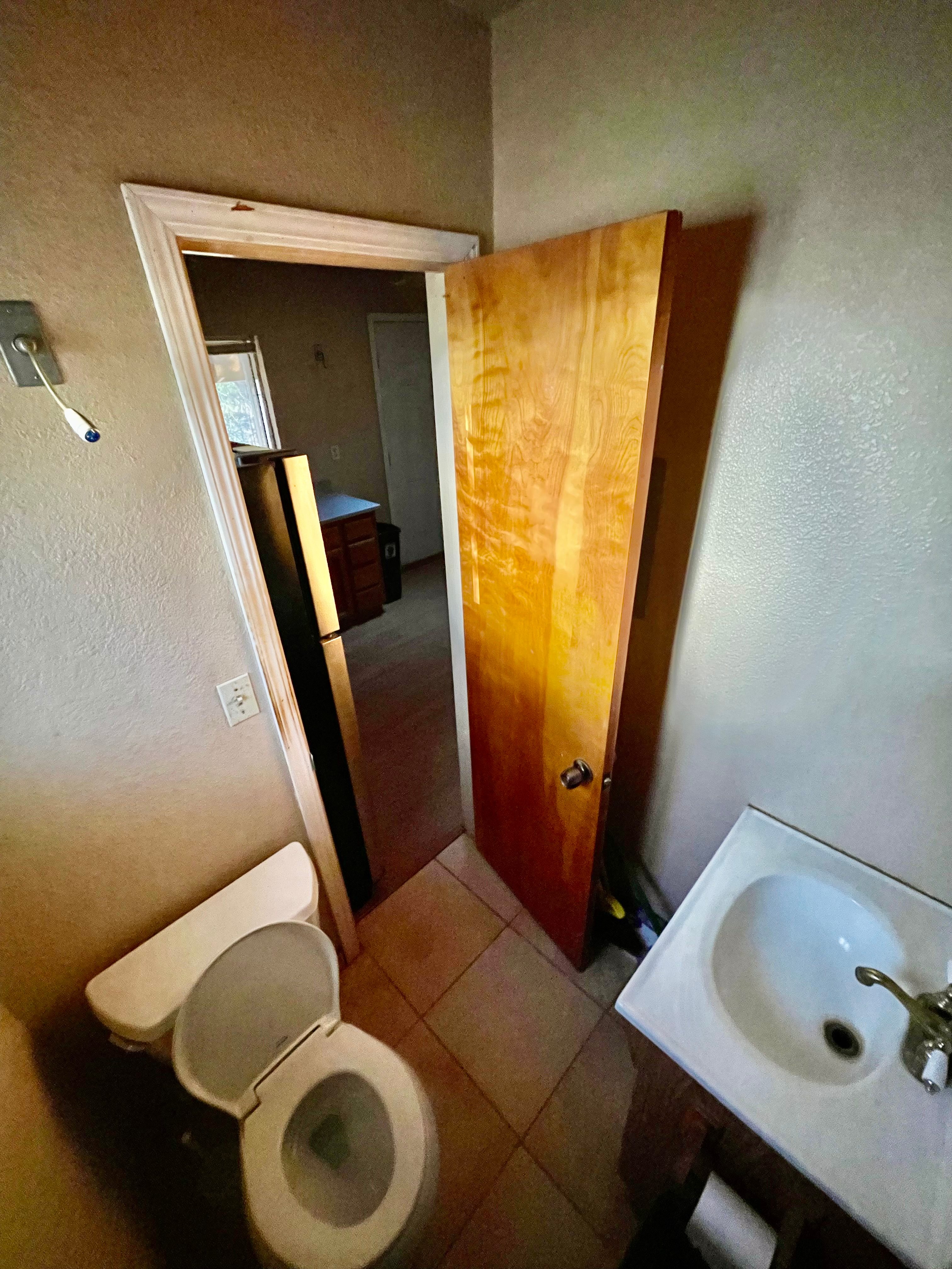 Off-Grid Mtn Getaway in the Pines