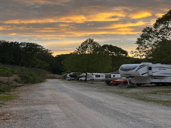 Papa Chubby's Lakeside Resort