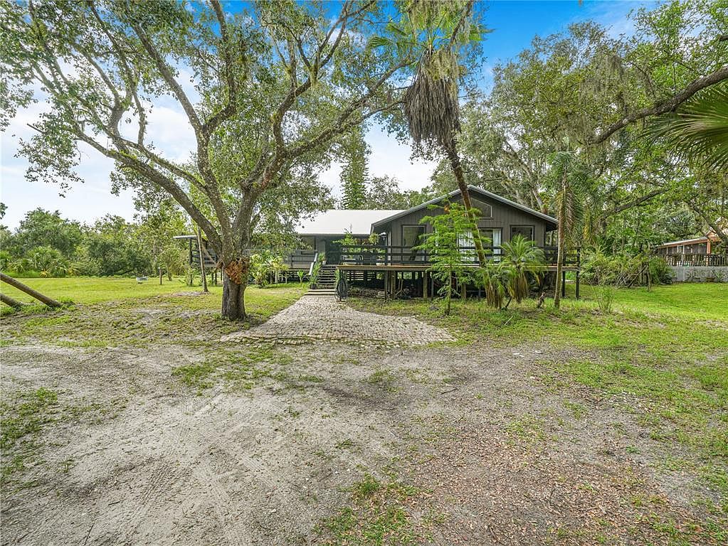 Peace River Fossil Hideaway