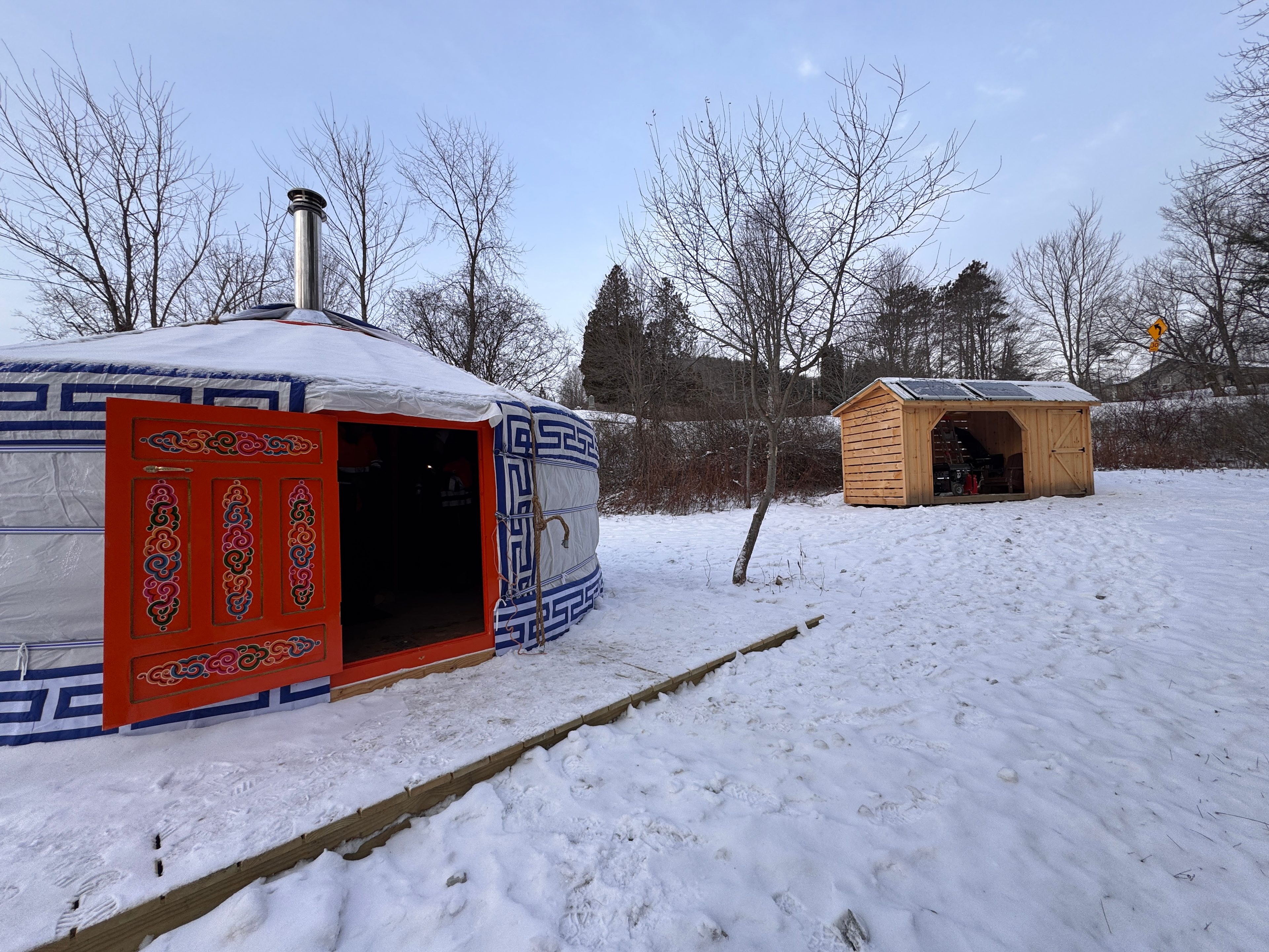Cariad Bach Yurt