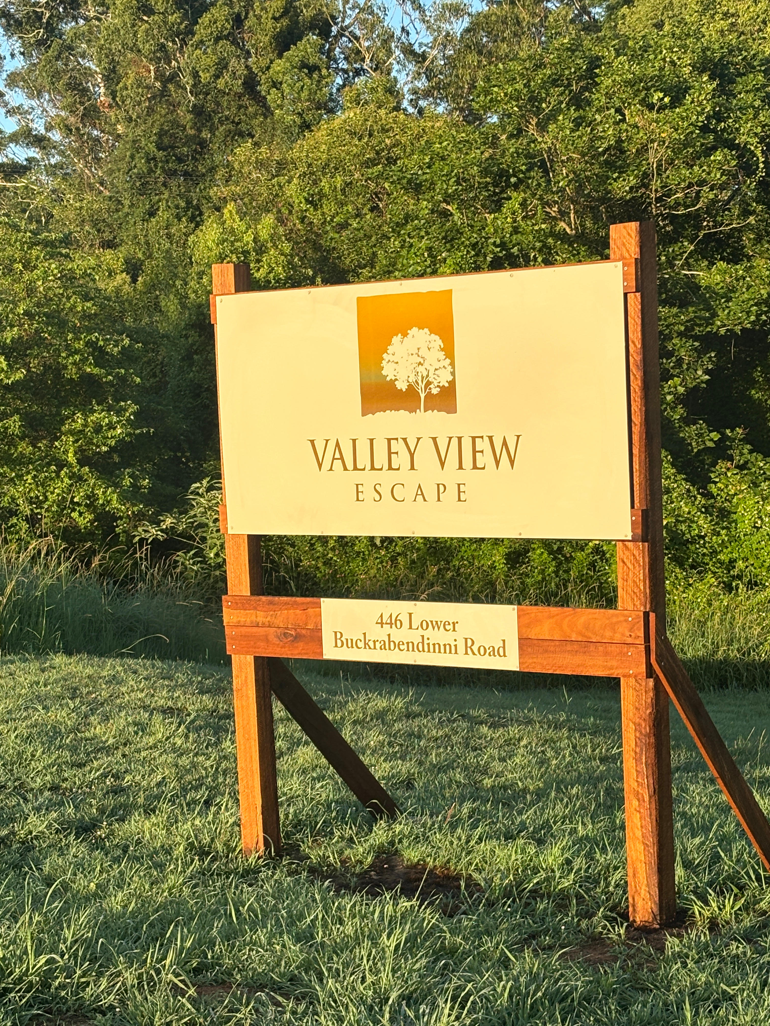 Valley View Escape