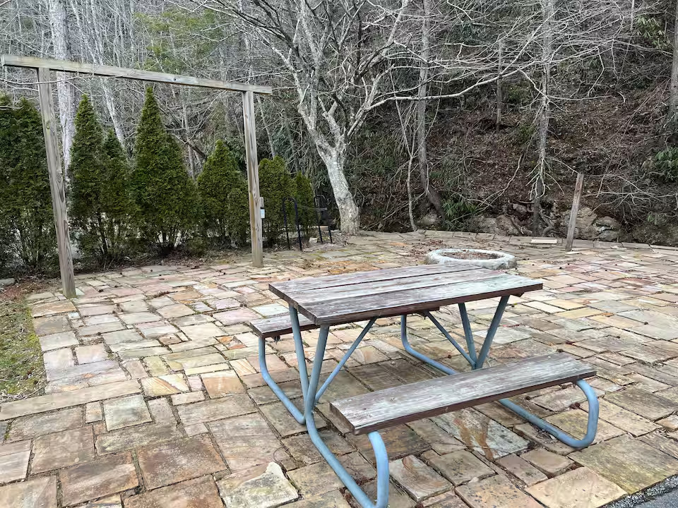 Cozy Creekside Camping