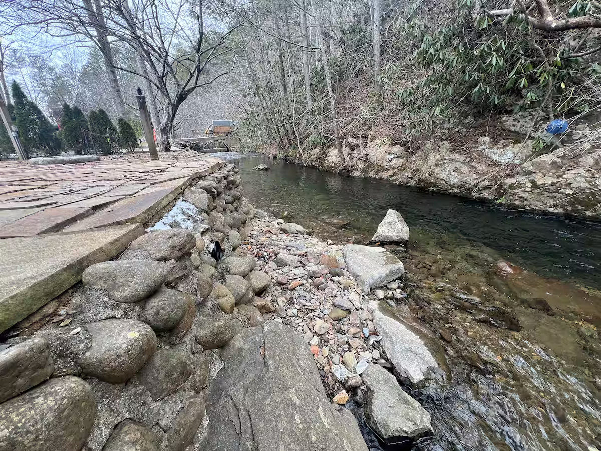 Cozy Creekside Camping