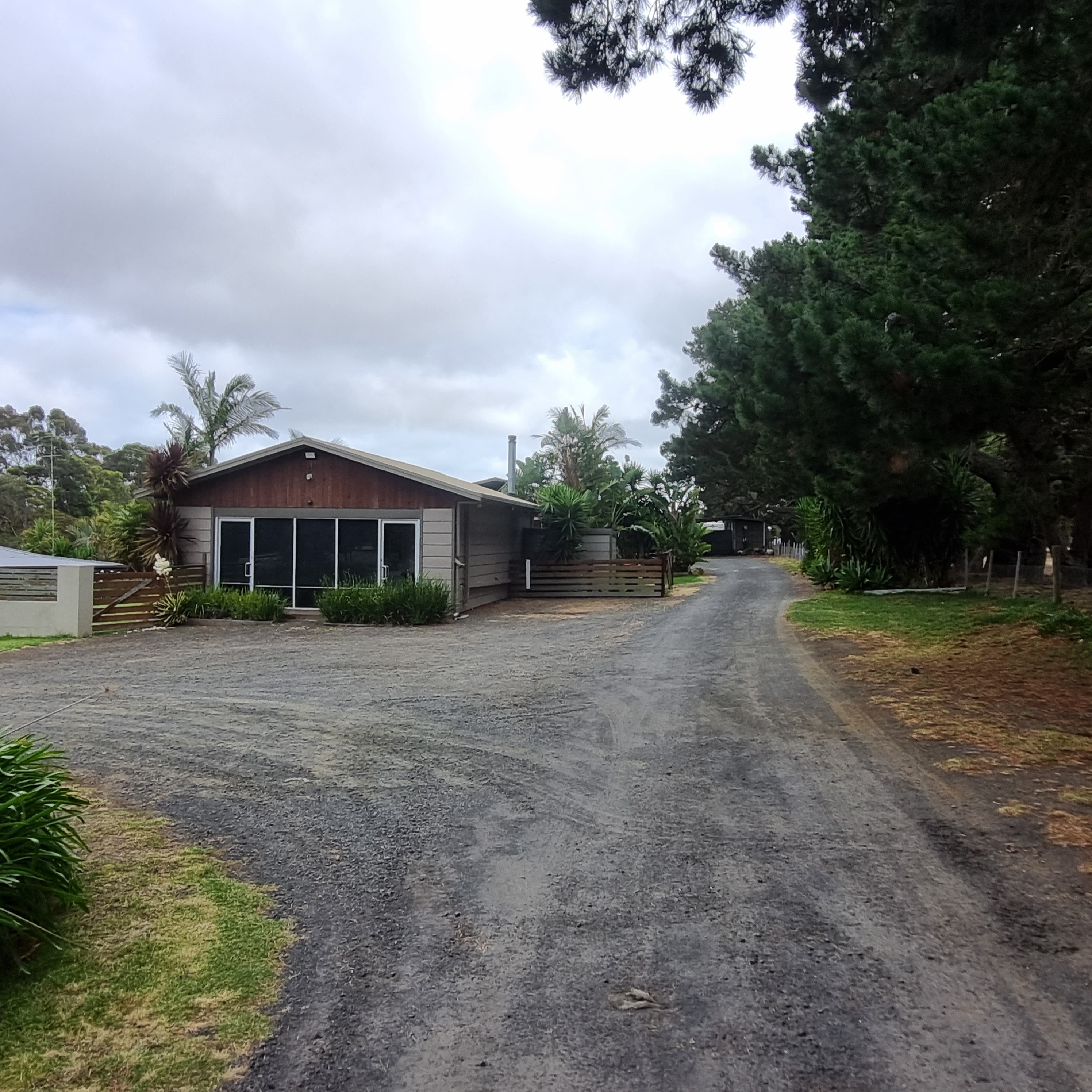 Swan Bay Road Wallington