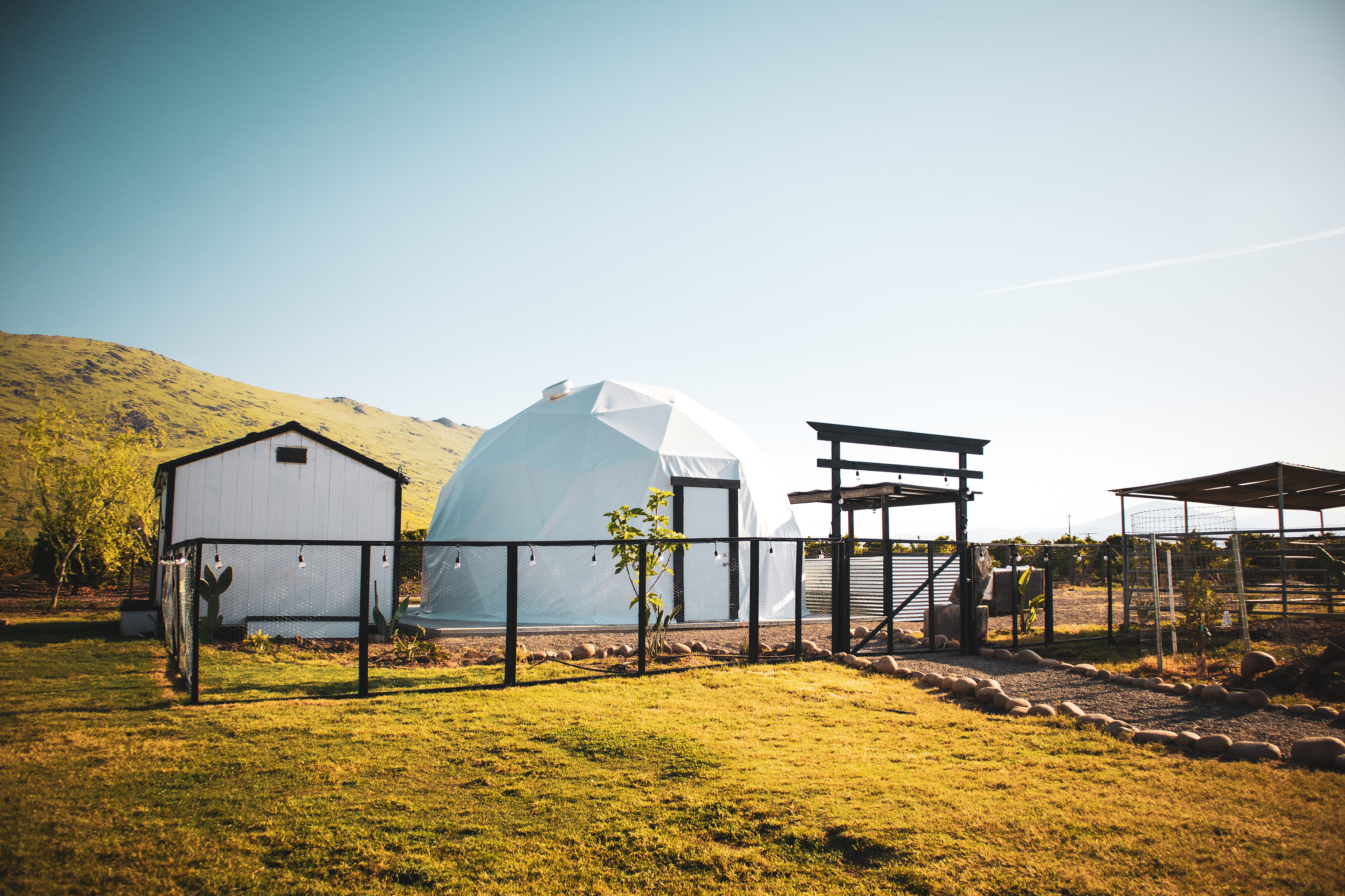 Cozy Wabi-Sabi GeoDome Farmstay