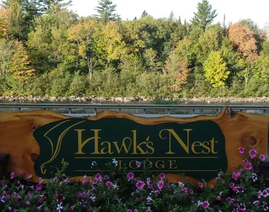 Hawk’s Nest Lodge