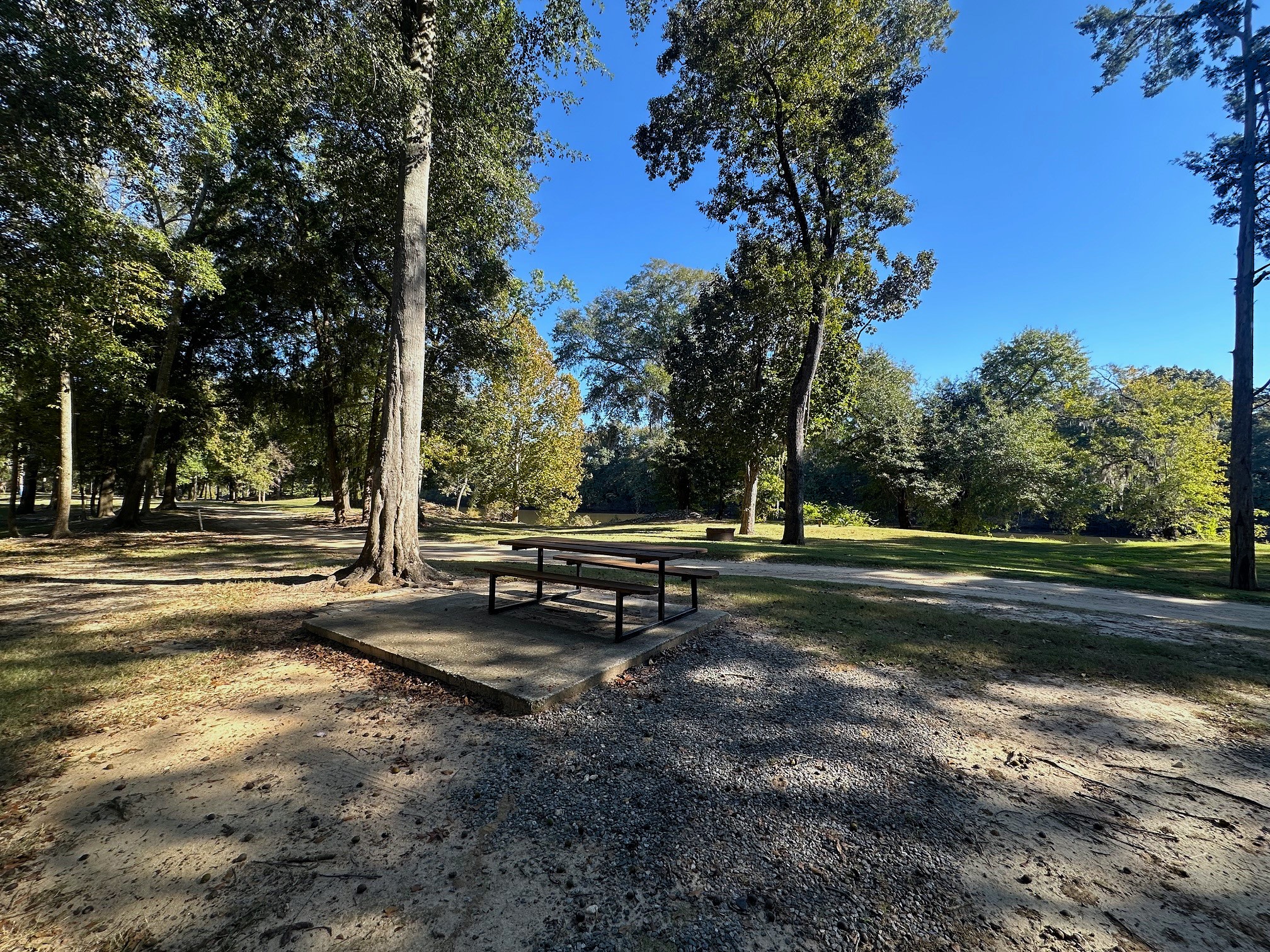 Rocky Bend Flint River Retreat