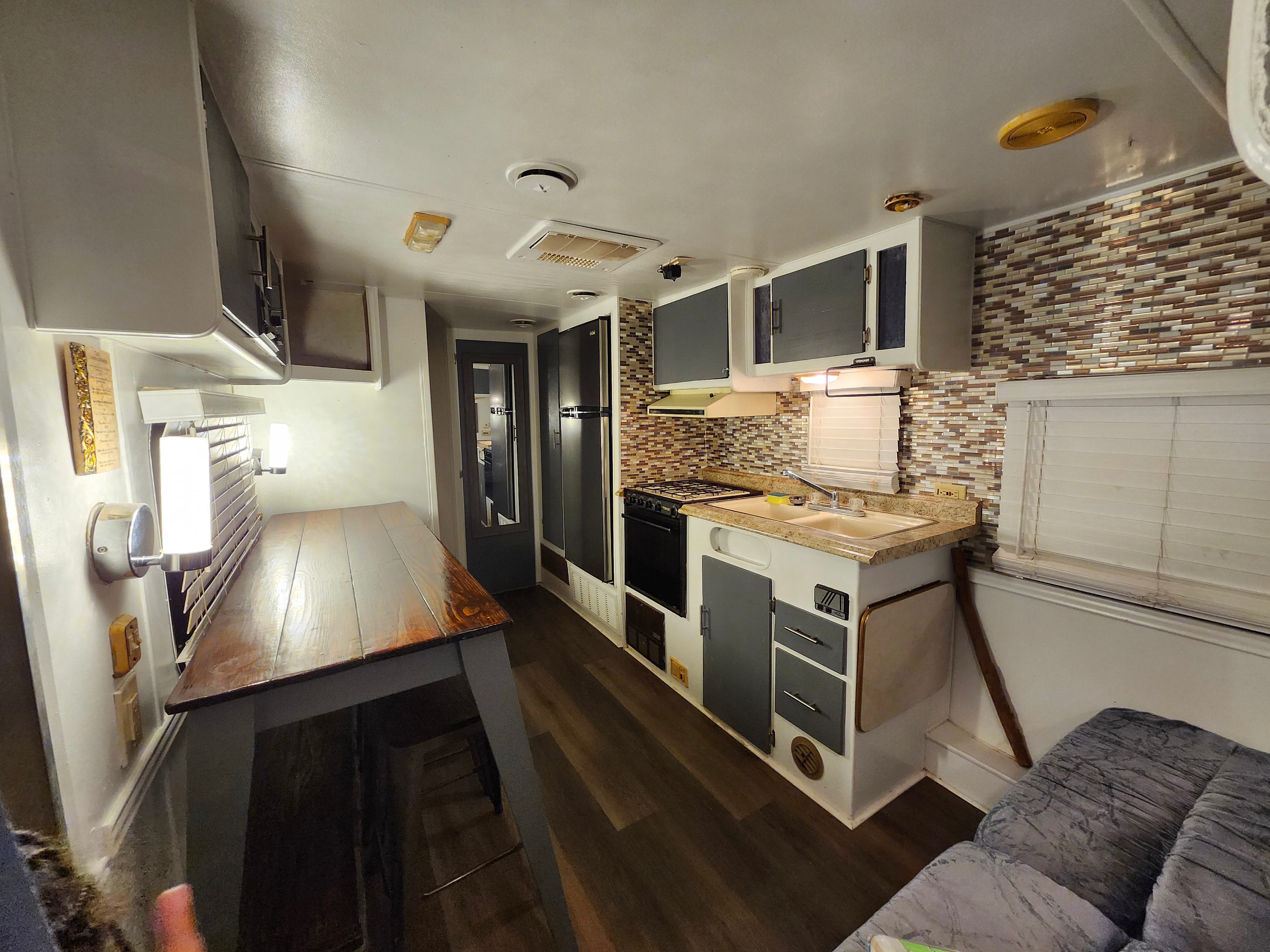 Cozy & Affordable Camper Stay