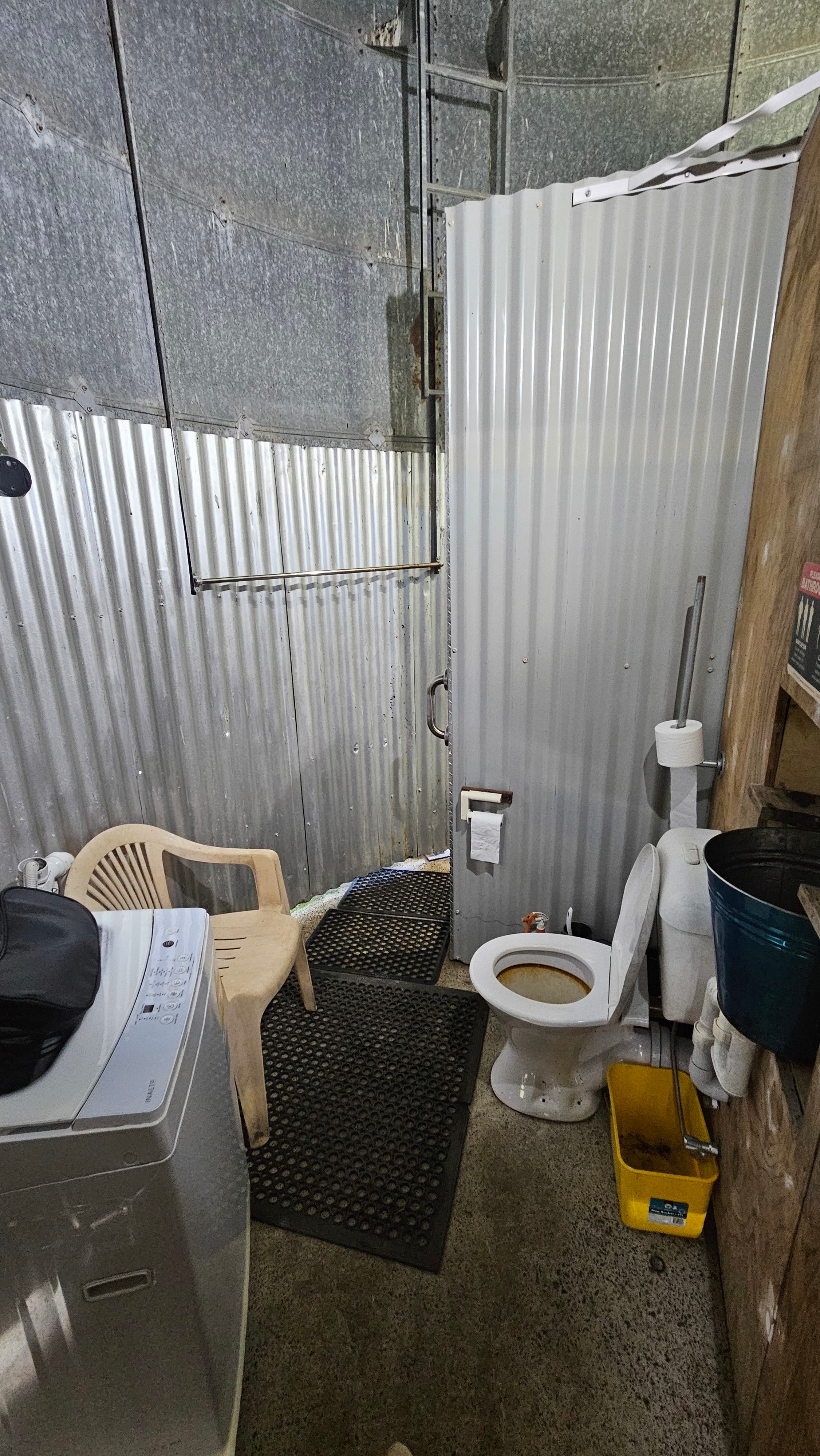 Bathroom 2 with shower