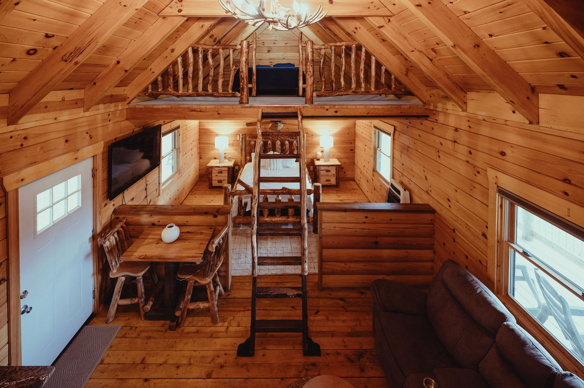 Pine Creek Cabins & Camping Resort