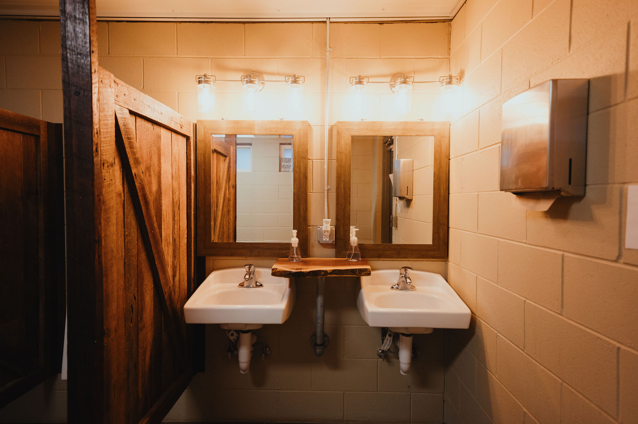 Pine Creek Cabins & Camping Resort