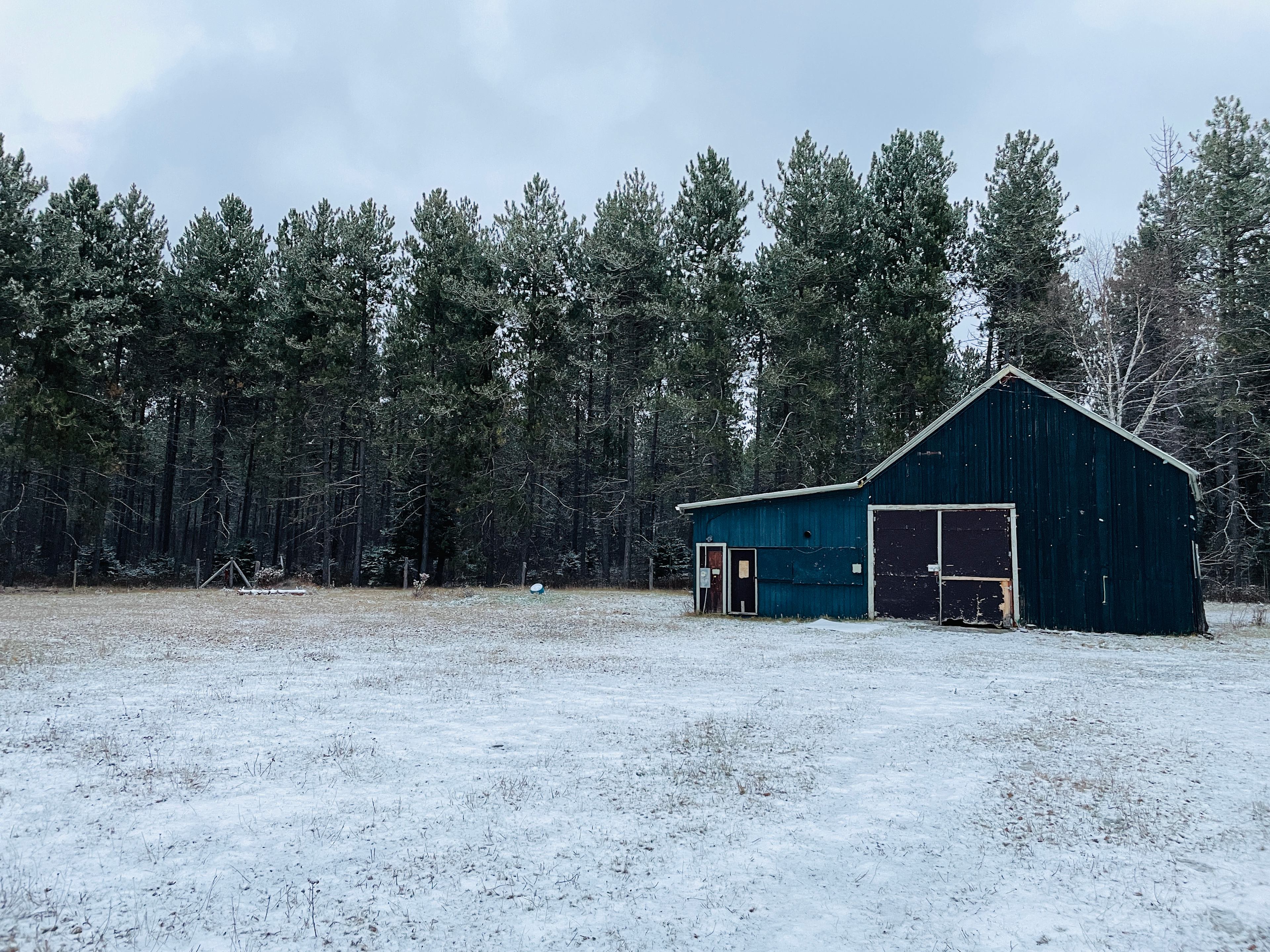 The Maine Roadhouse Hostel & Lodge