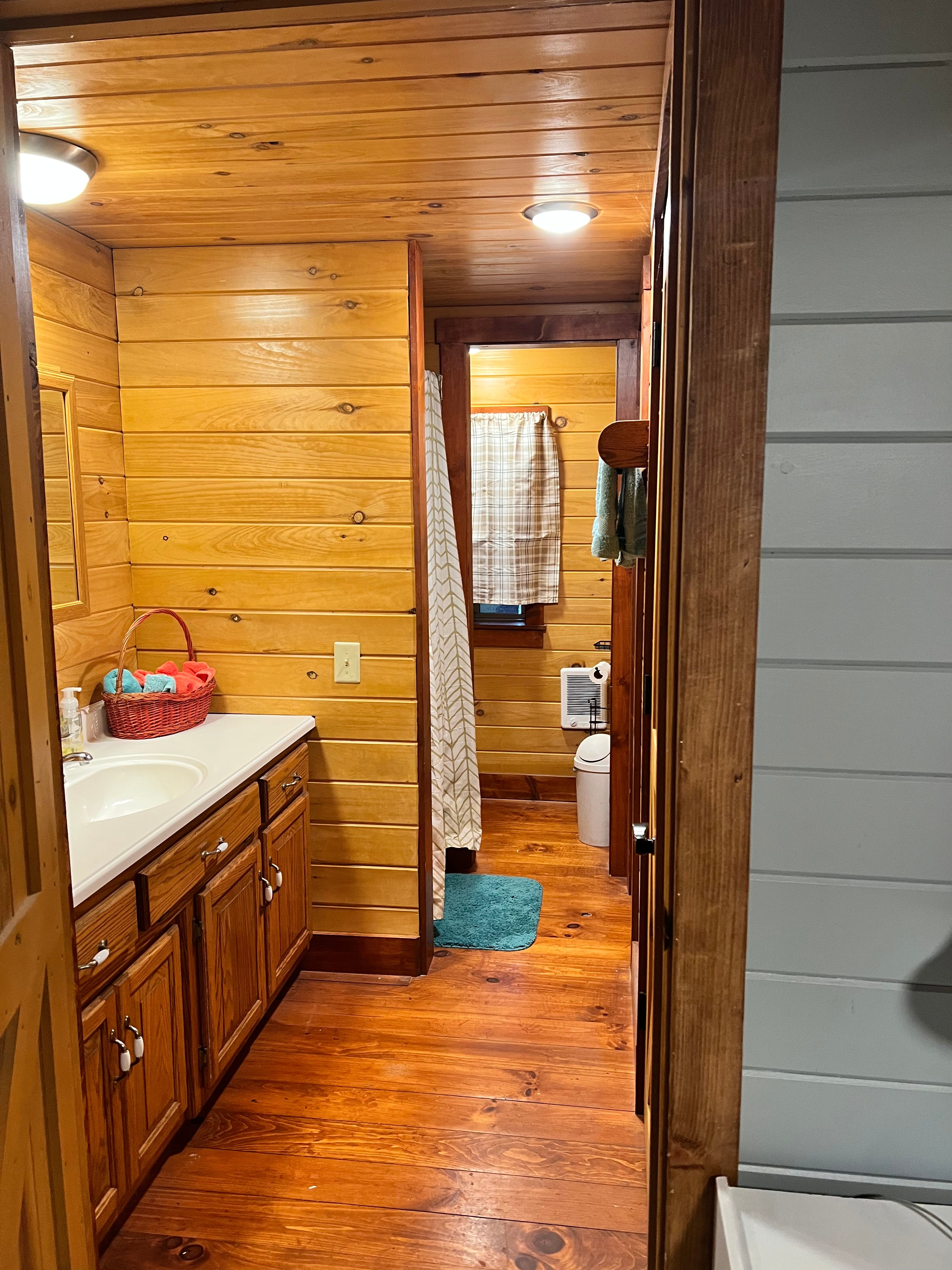 Rustic Kentucky Cabin