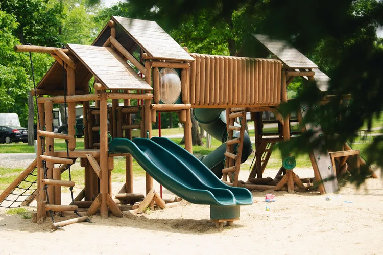 Twin Lakes Camping Resort