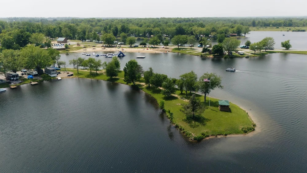 Twin Lakes Camping Resort