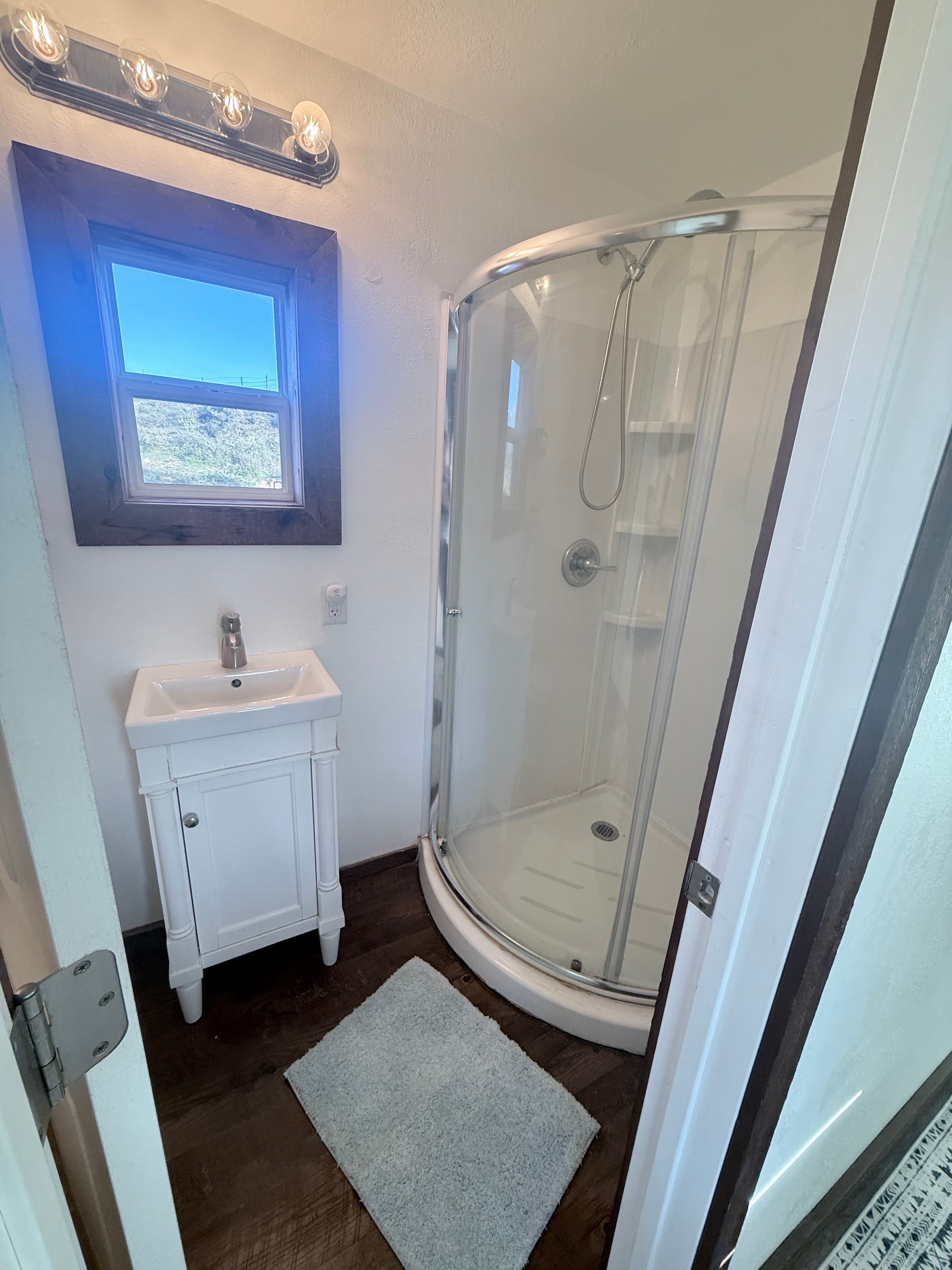 Lovely Little Love Shack