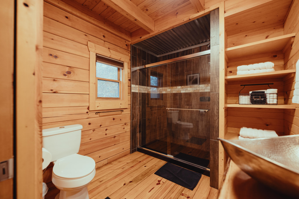 Pine Creek Cabins & Camping Resort