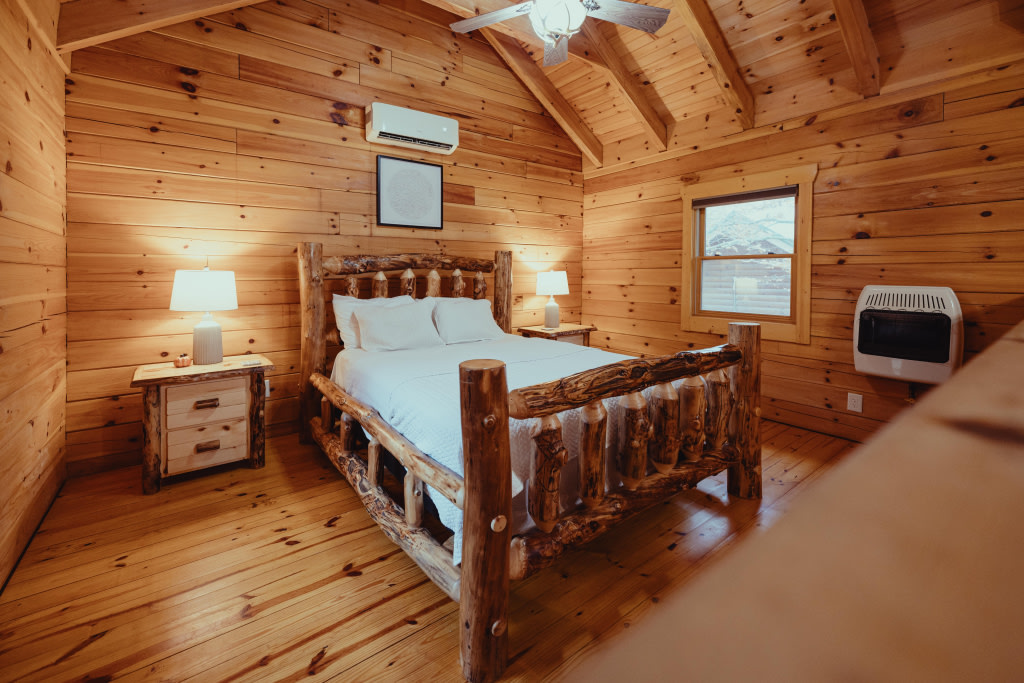 Pine Creek Cabins & Camping Resort