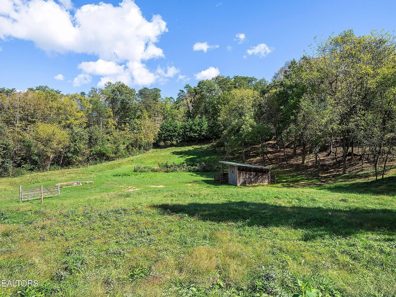 1850 Colonial Line Camp