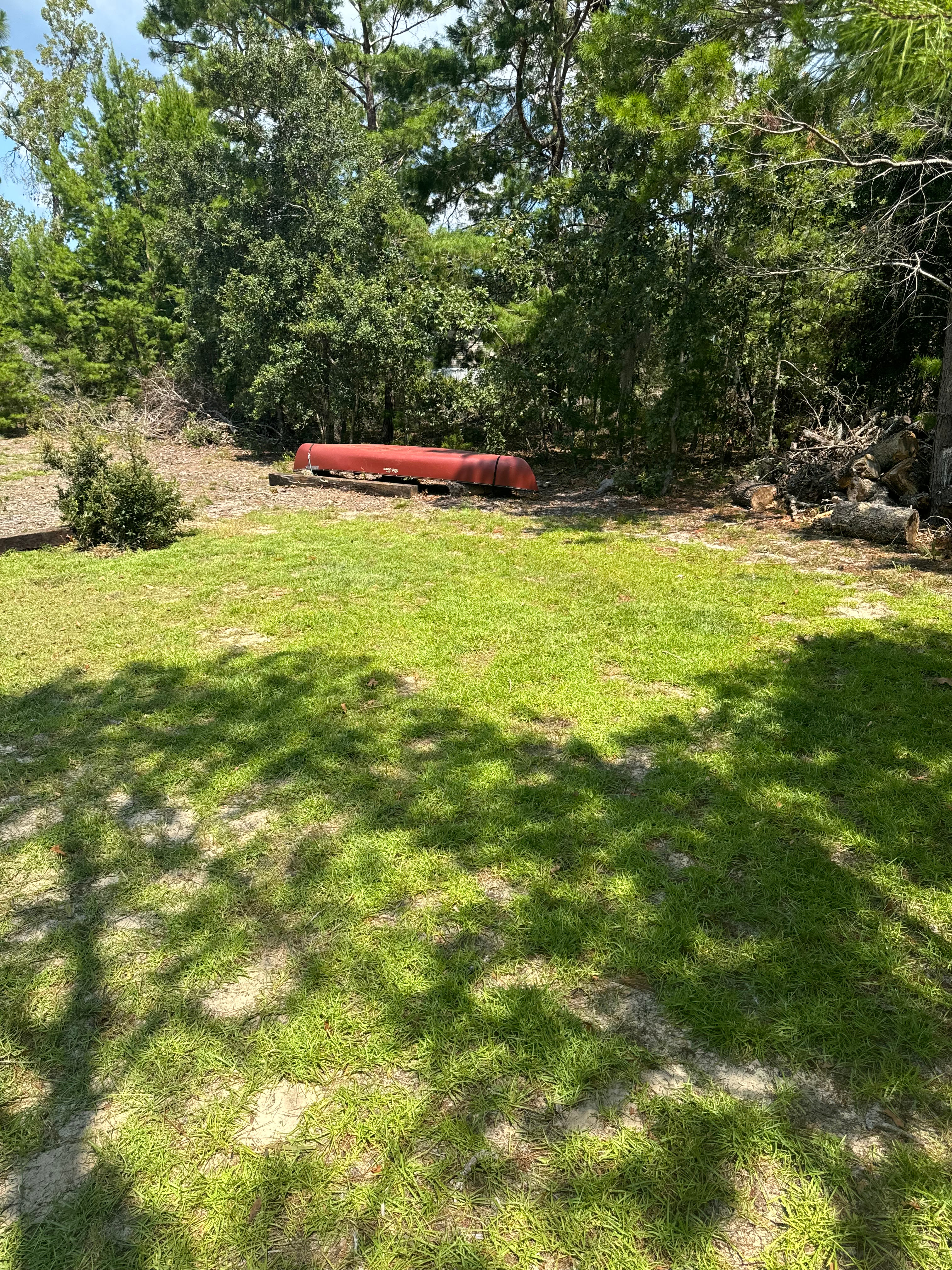 Bring your life jackets, feel free to throw the canoe in your truck and enjoy the serene waters of the gulf at nearby Hagens Cove Park