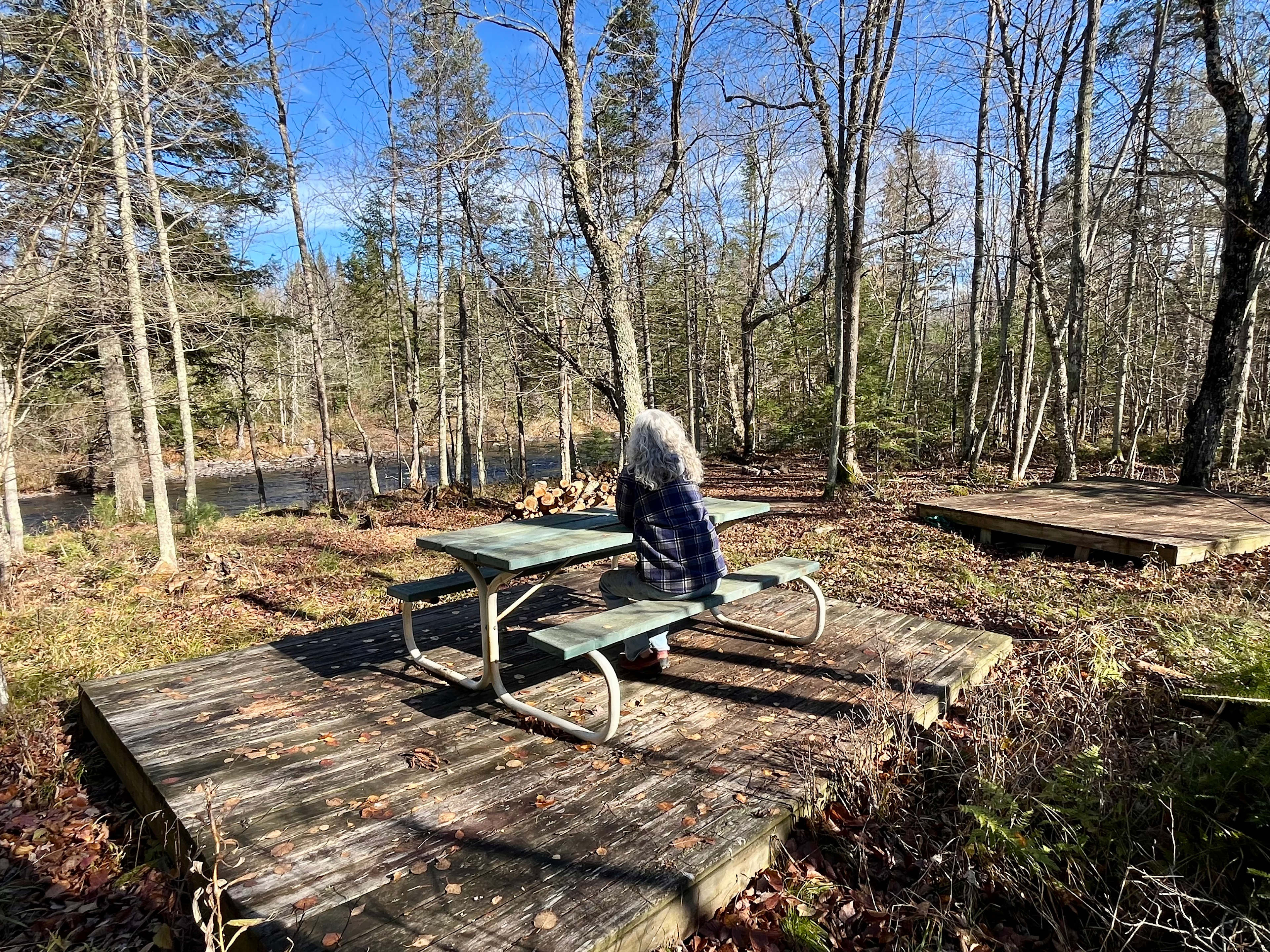 Private 3 ac Riverside RV/Tent Site