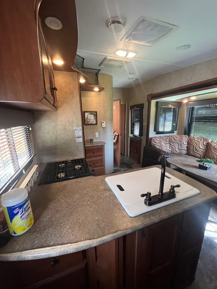 Hangin' Loose in Sicamous U Pick