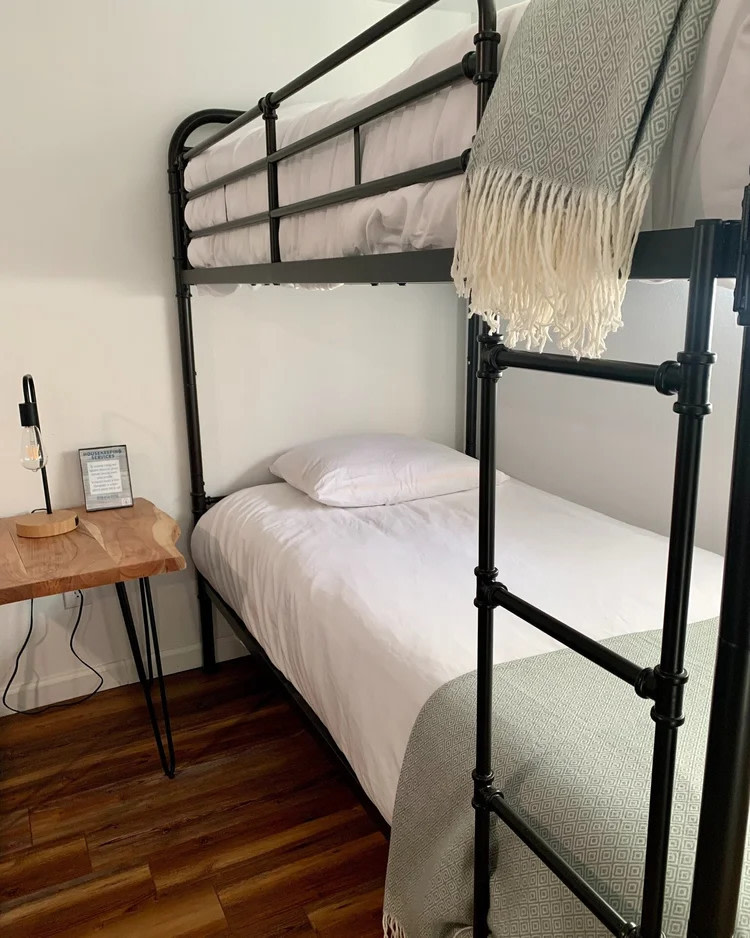 Trailhead Cabins and Lodging