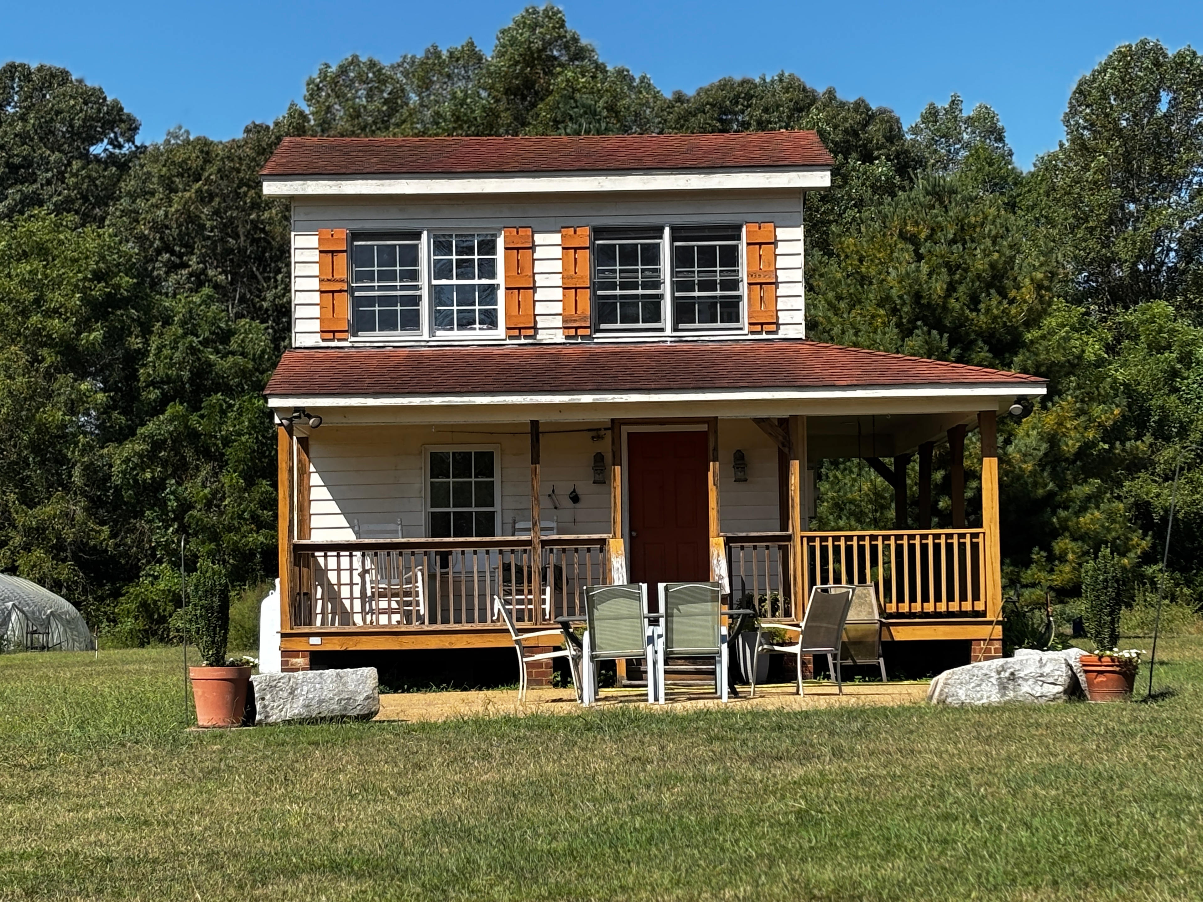 Private Farm House w lake