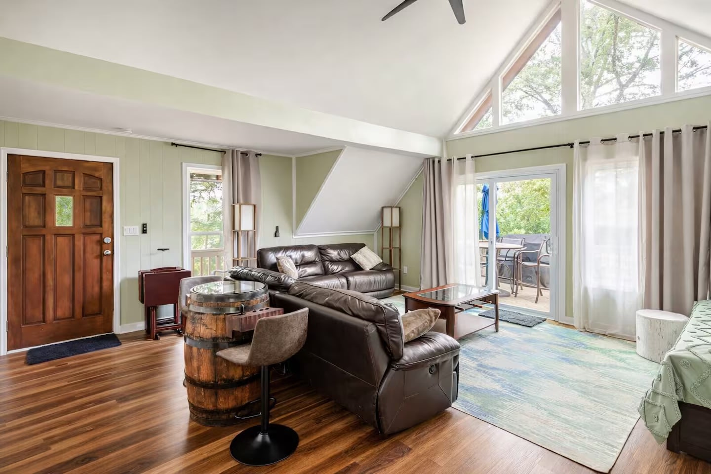 Family AFrame: Fenced, HotTub, Fire