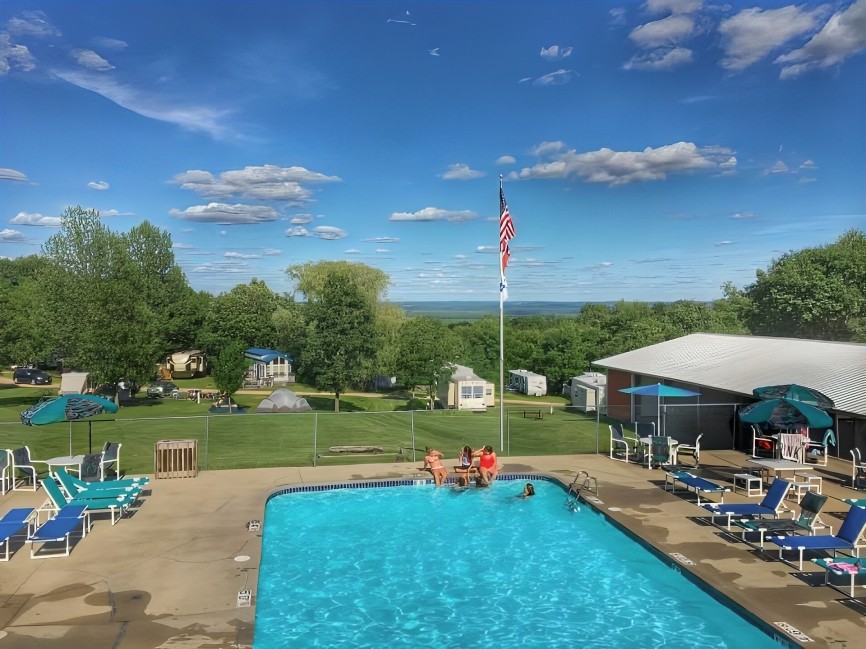 Sky High Camping Resort - RV Sites