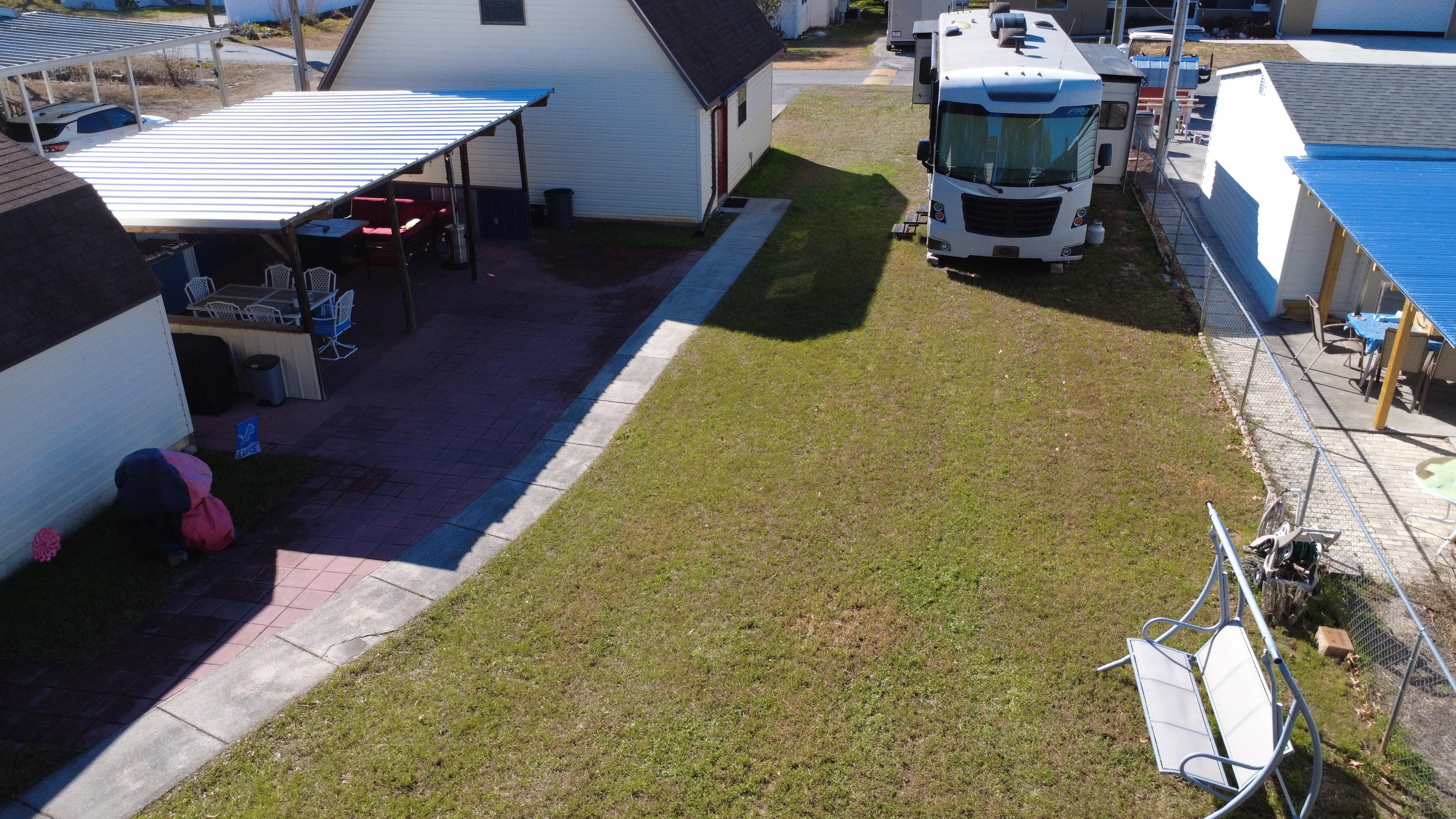 D's Place - Nudist RV Site