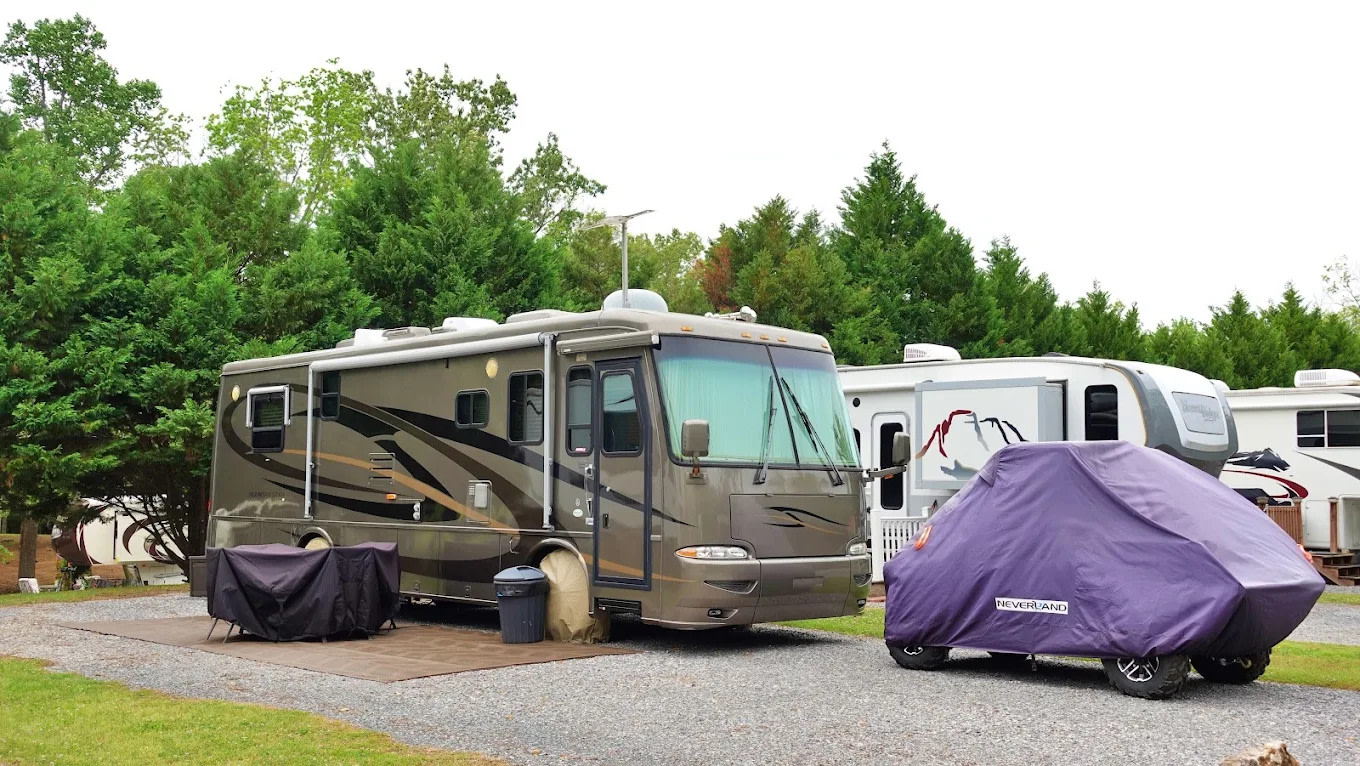 Waters Edge RV Park And Marina