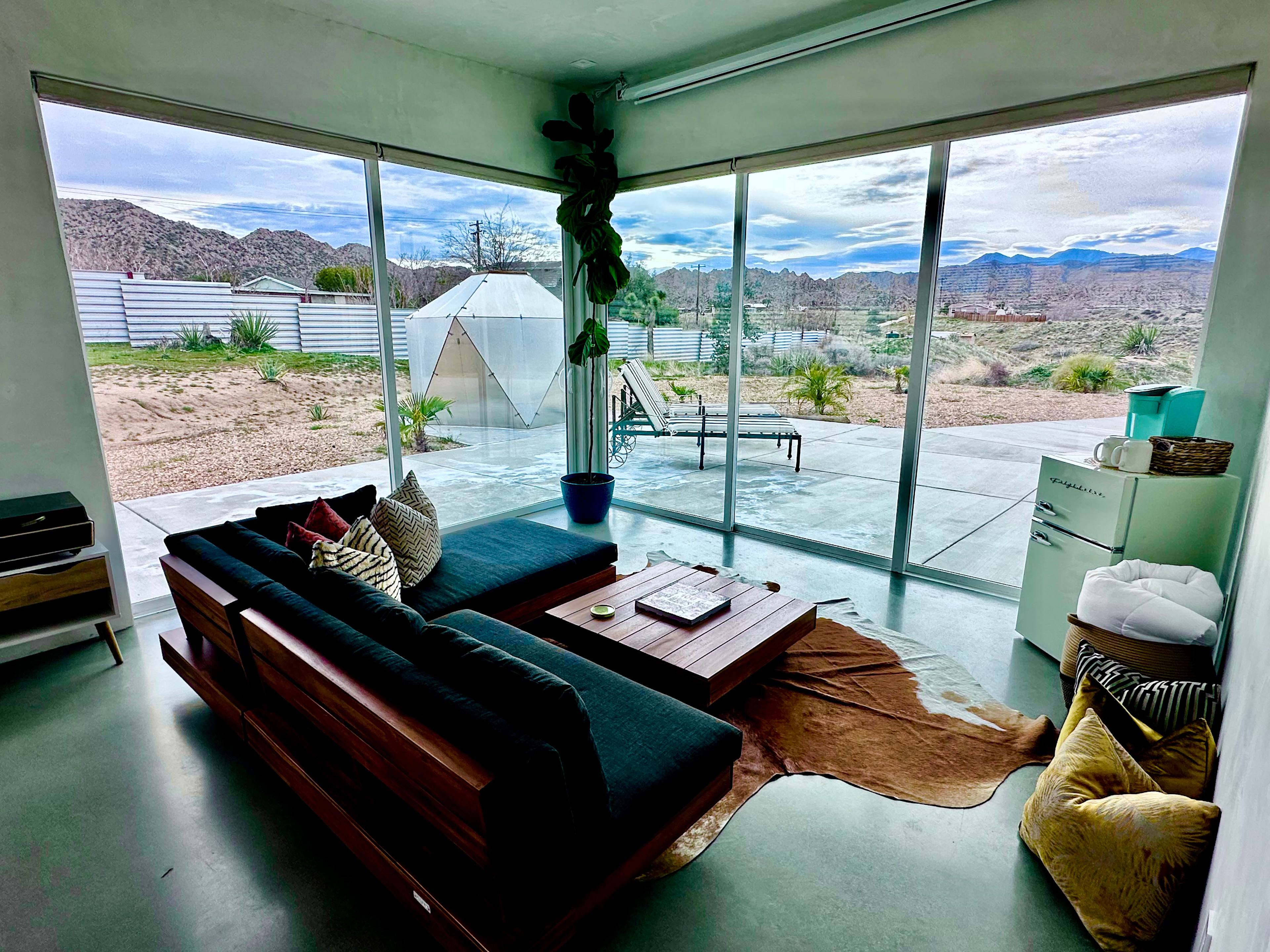 Airstream chillin, calm city oasis