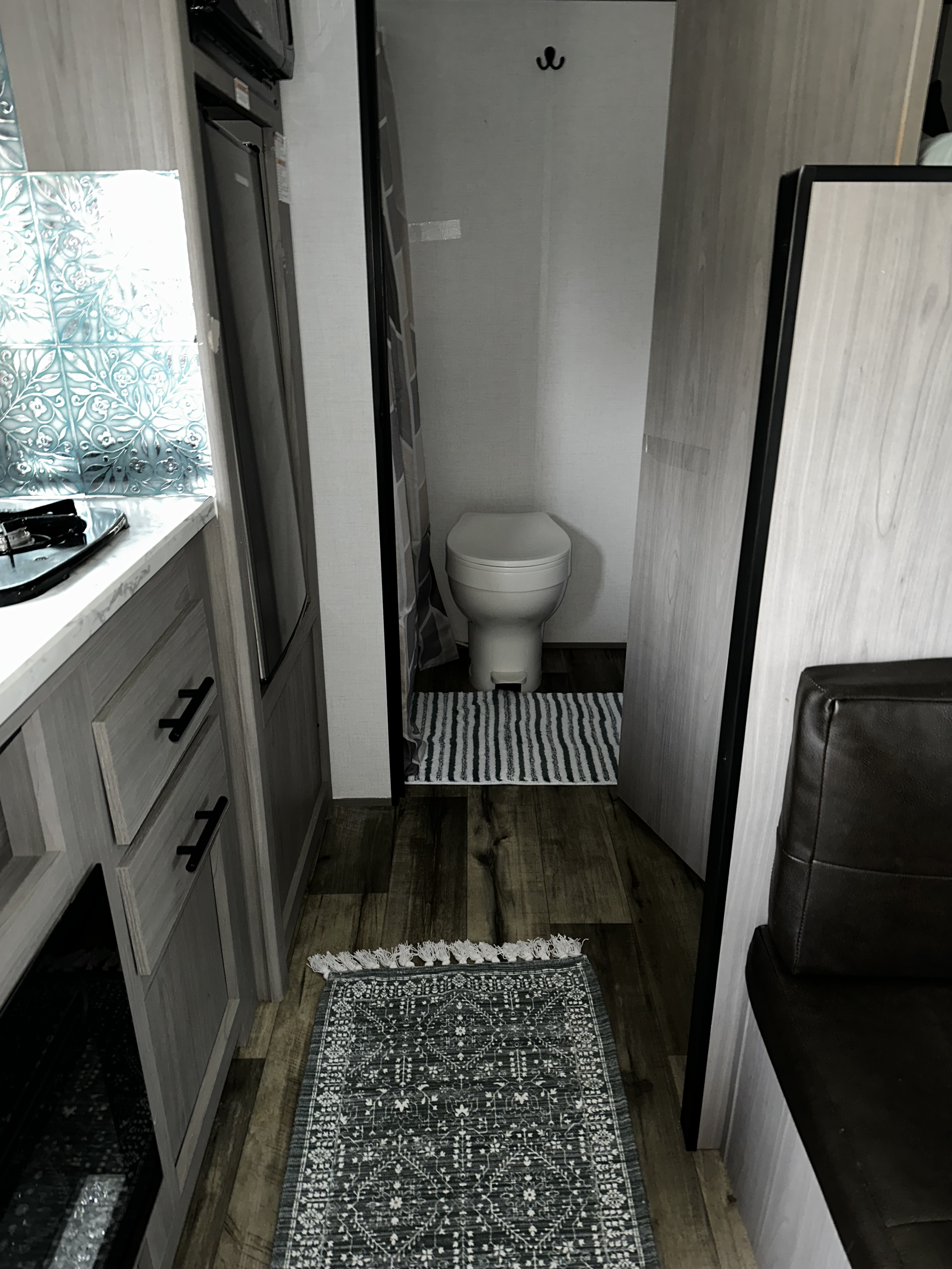 Charlie's Lakeside RV Park