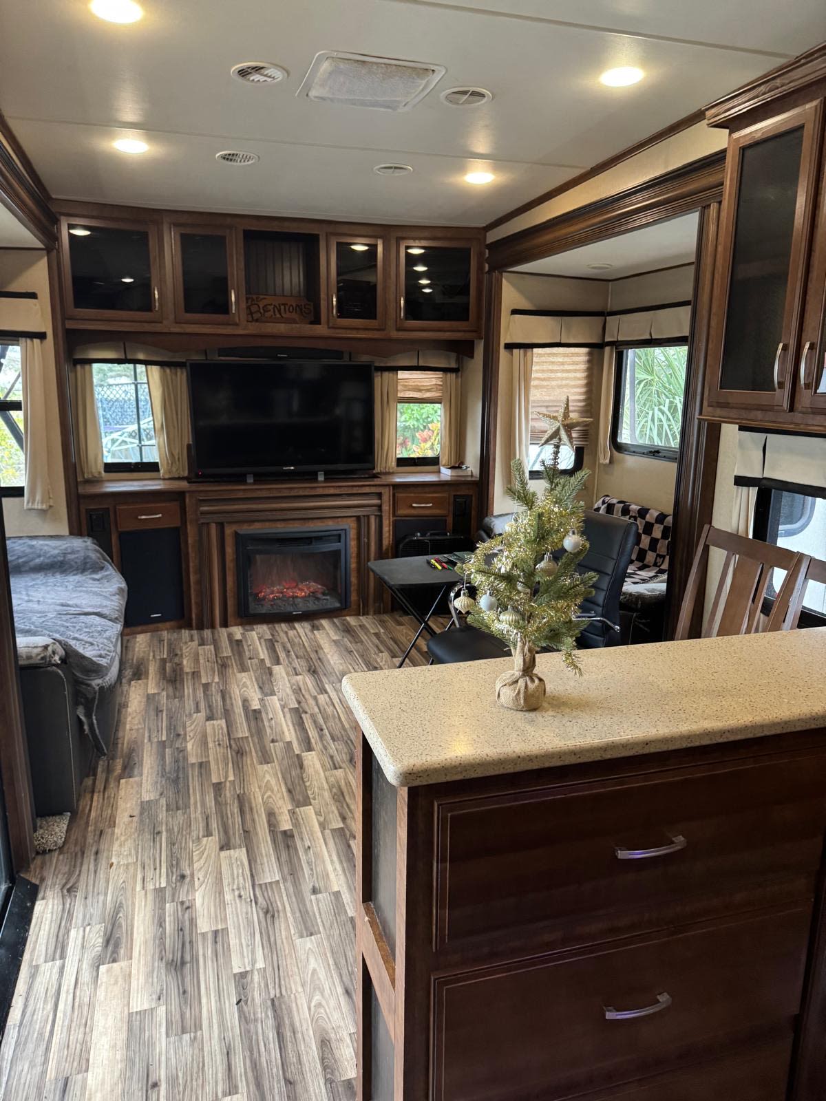 Cozy Stationary RV Stay in Apopka
